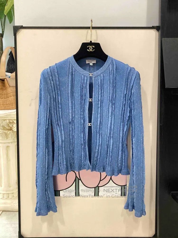 Chanel Chanel Blue fine glitter pearl buckle cardigan coat Size XS / US 0-2 / IT 36-38 - 1 Thumbnail