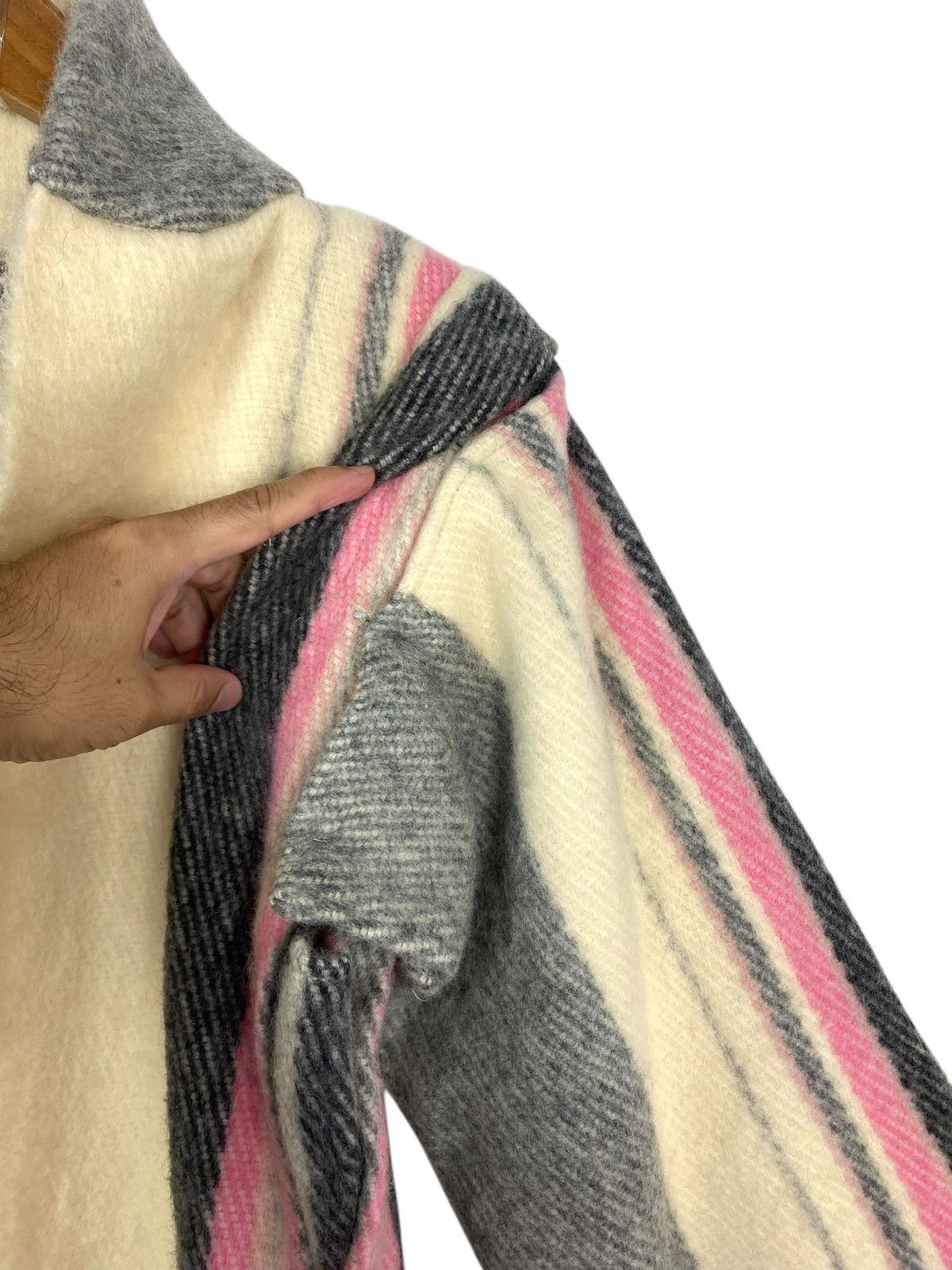 Vintage Rare‼️Vtg Lillunn Norway Pure Wool Coat Blanket Jacket Fringe Size L / US 10 / IT 46 - 5 Thumbnail