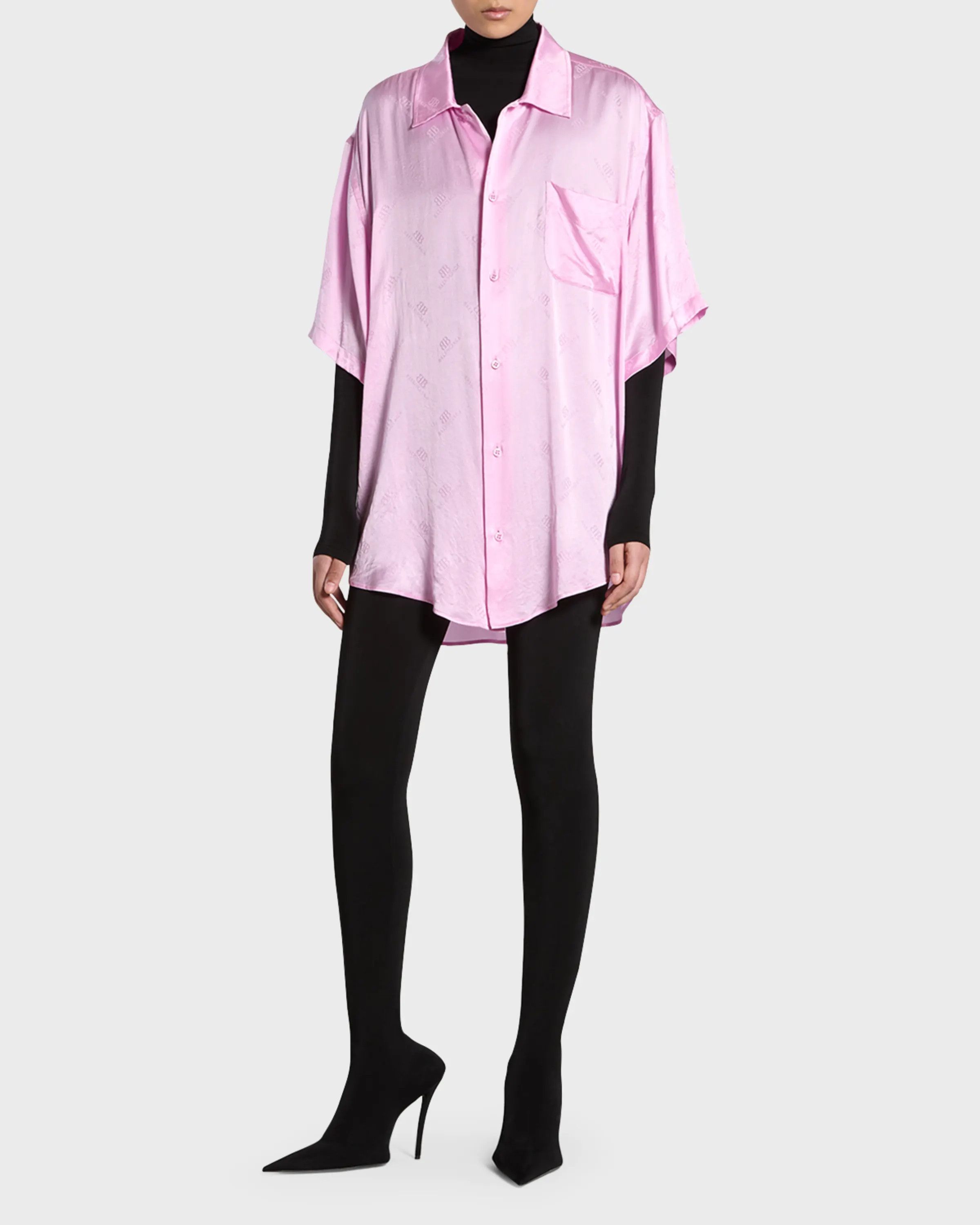 Balenciaga o1srvl11e0426 BB Classic Monogram Minimal Shirt Large Fit Size M / US 6-8 / IT 42-44 - 2 Thumbnail