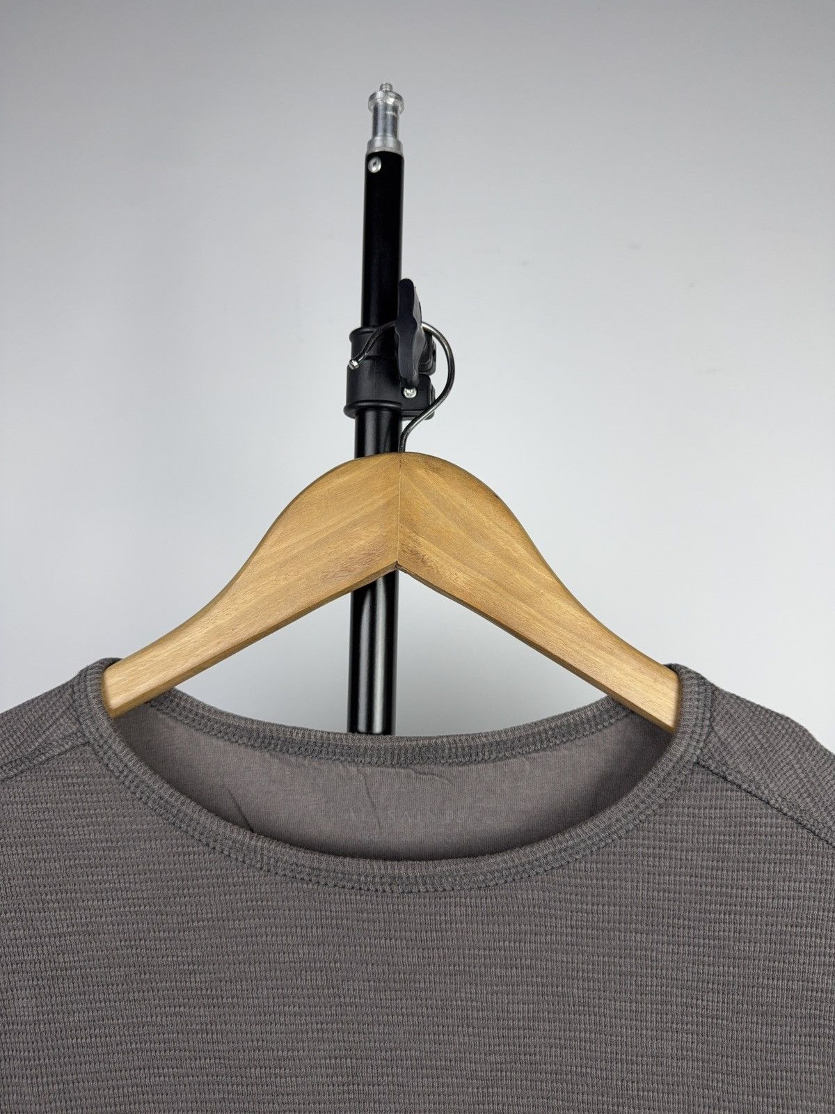 Allsaints 00s AllSaints Ribbed Thermal Long Sleeve Crewneck Grey Size US S / EU 44-46 / 1 - 4 Thumbnail