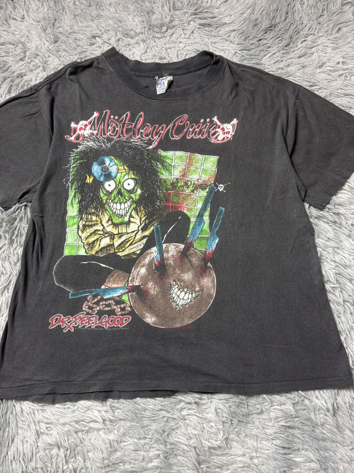 Vintage Vintage Motley Crue 1989 Dr FeelGood Pushead Size US L / EU 52-54 / 3 - 1 Thumbnail