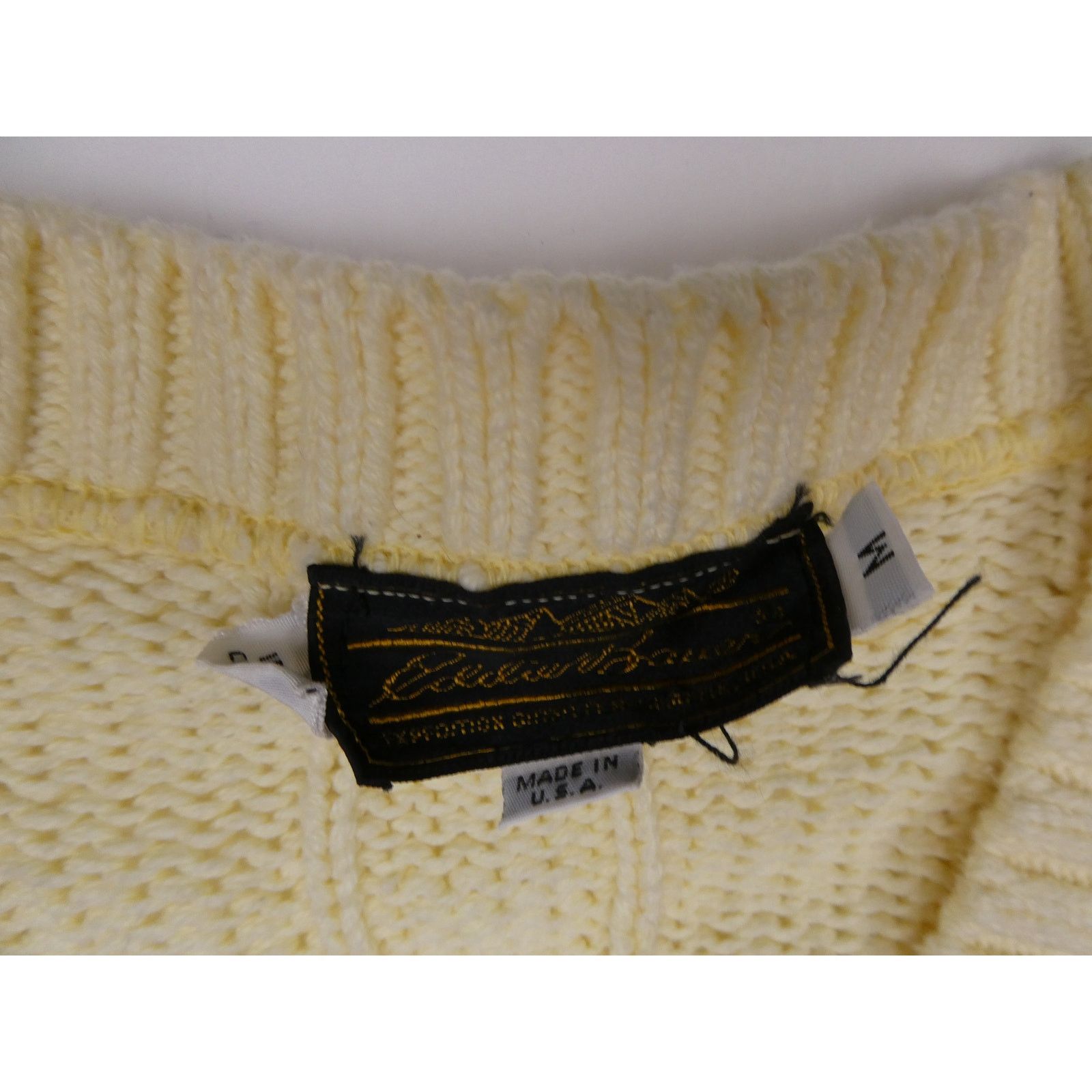 Eddie Bauer vintage Eddie Bauer cable knit sweater, Made in USA, medium Size US M / EU 48-50 / 2 - 4 Thumbnail