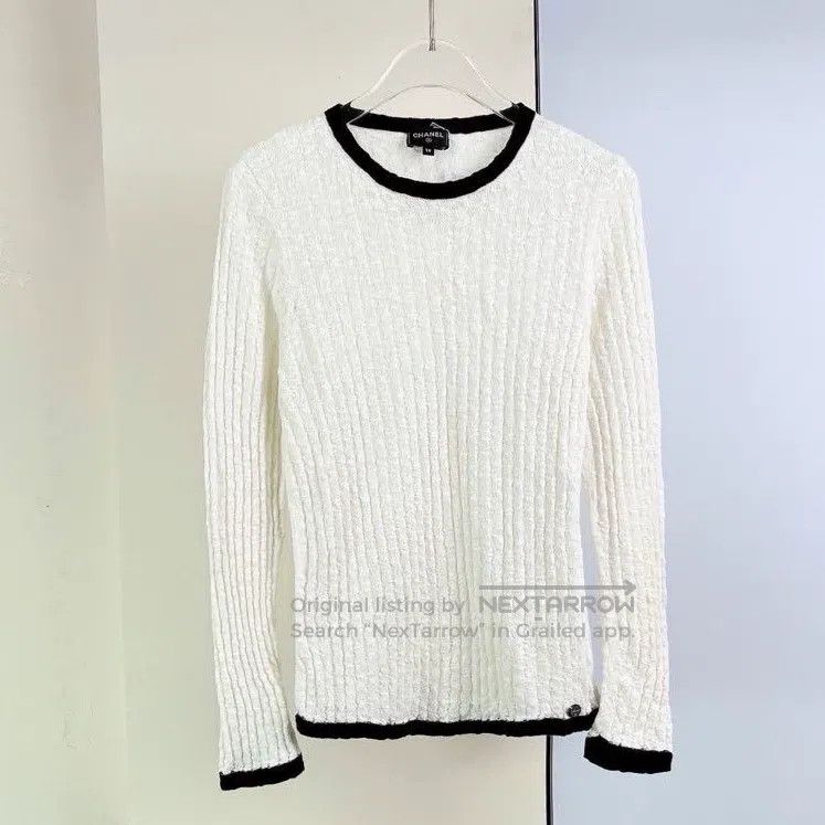 Chanel Chanel Black and white knitted sweater Size XS / US 0-2 / IT 36-38 - 1 Thumbnail