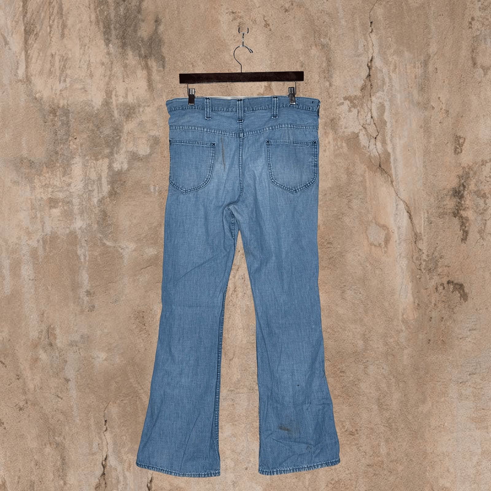 Image of Crazy Vintage 70's Lee Flared Jeans Light Wash Bell Bottoms in Blue, Men's (Size 36)