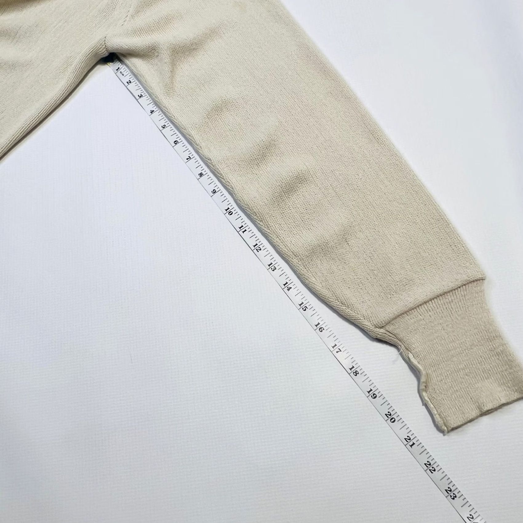 Izod VINTAGE Izod Cardigan Sweater Mens M Cream Crest Logo 90s Lightweight Knit Size US M / EU 48-50 / 2 - 7 Thumbnail
