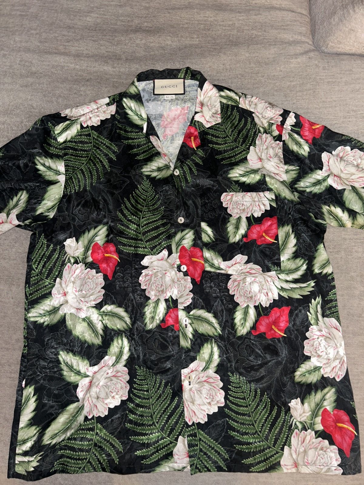 Gucci Men's GUCCI Hawaiian Floral Print Short Sleeve Shirt Size US M / EU 48-50 / 2 - 1 Thumbnail