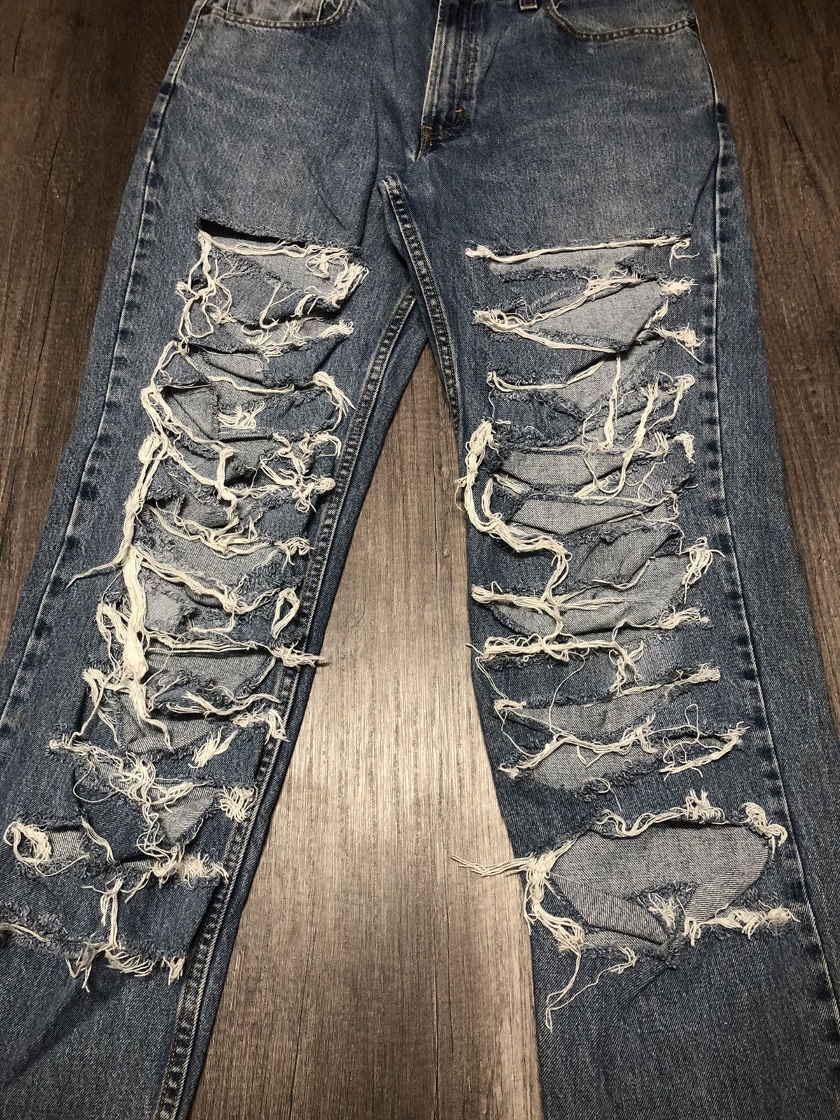 Levi's Vintage Clothing Levi's 550 Relaxed Fit Distressed Denim Size US 34 / EU 50 - 3 Thumbnail