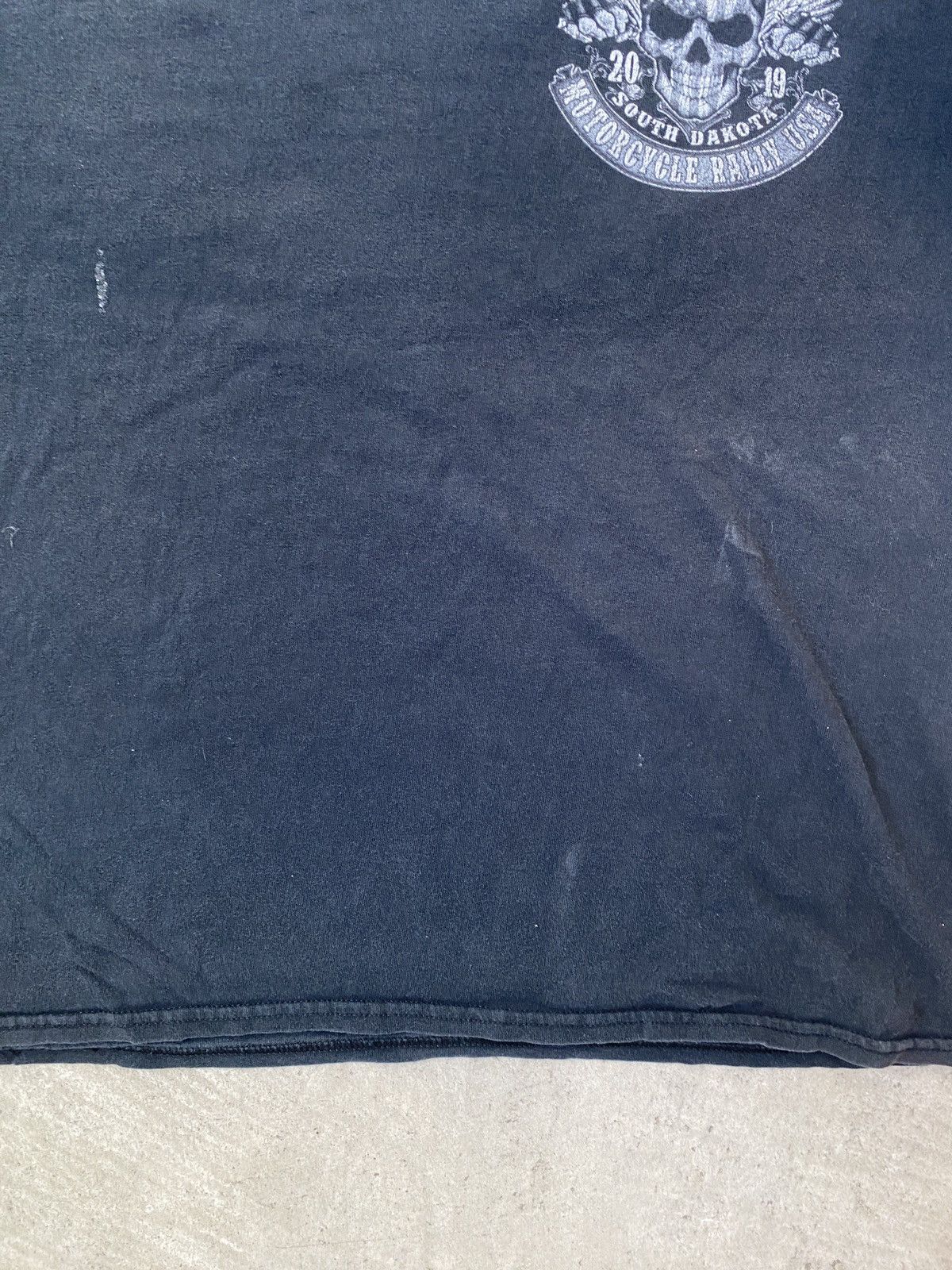 Vintage Sturgis 79th Annual Motorcycle Rally South Dakota TShirt Size US XL / EU 56 / 4 - 6 Thumbnail