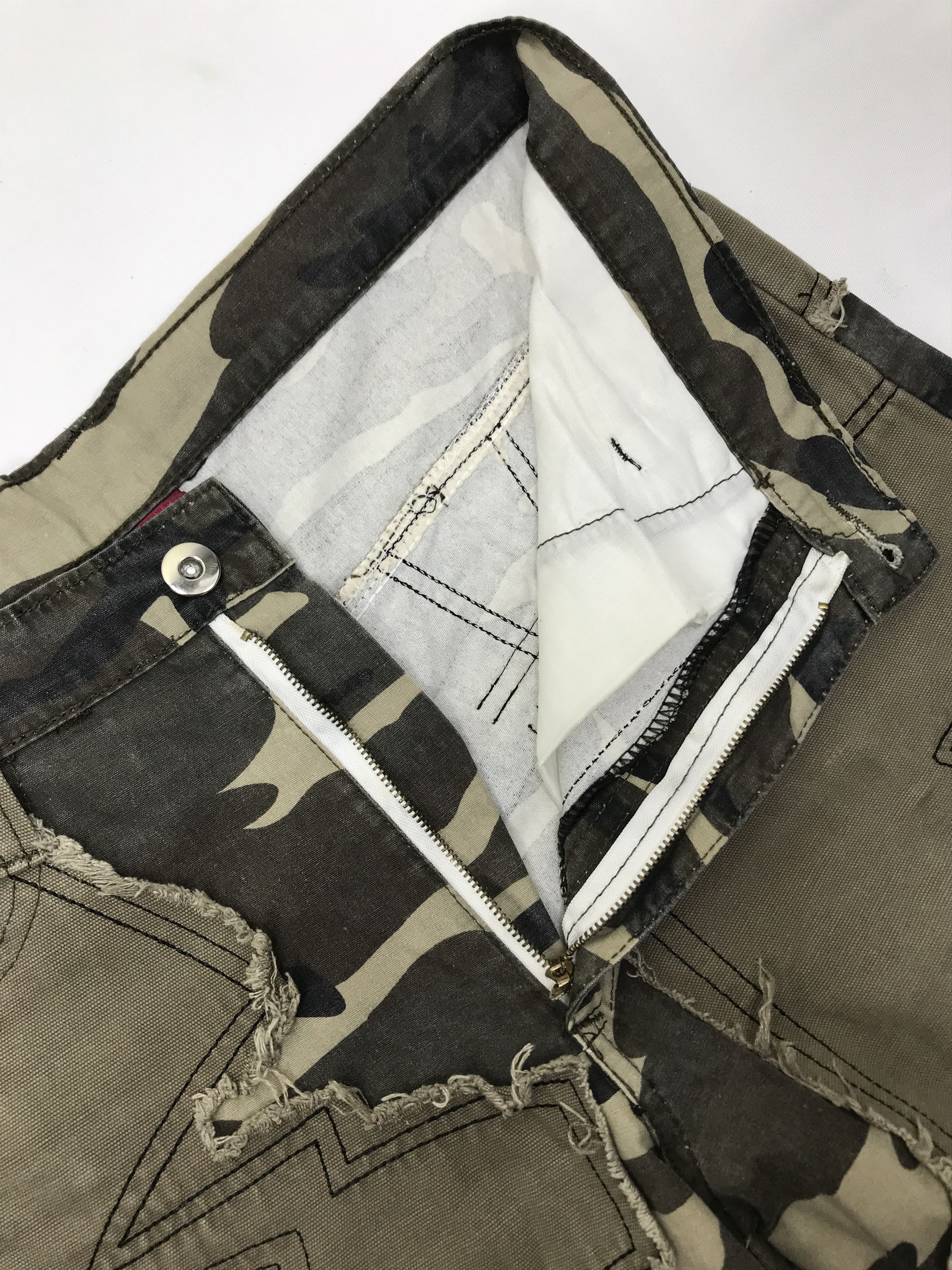 Japanese Brand Vintage Camo Hybrid Rebuilt Design Wide Leg Baggy Pants Size US 32 / EU 48 - 11 Thumbnail