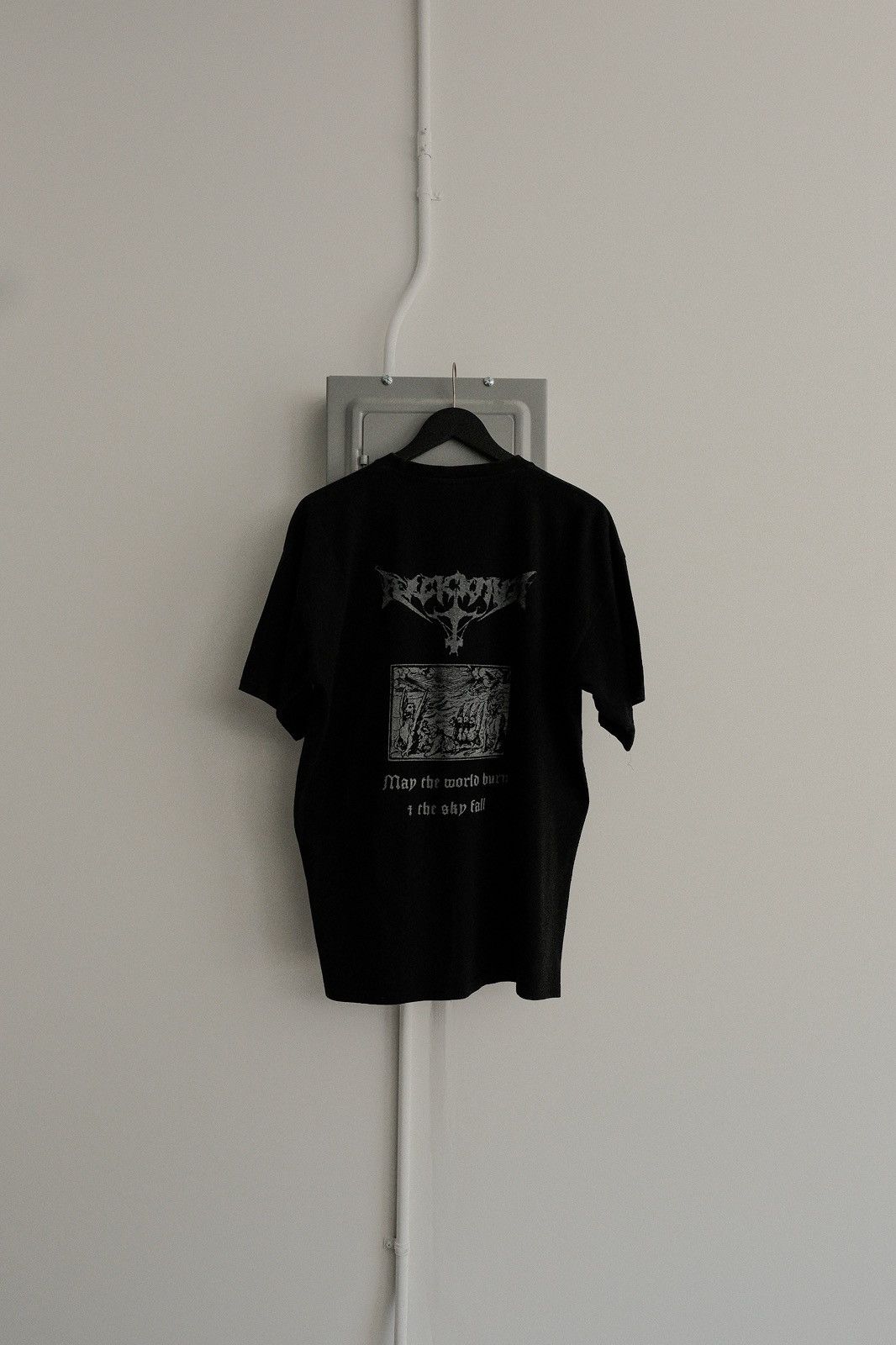 Band Tees Arckanum 2004 “Kaos Svart Mar” Tee Size US L / EU 52-54 / 3 - 2 Thumbnail