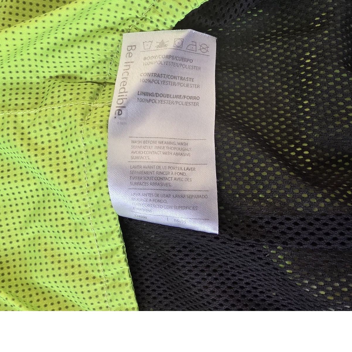 Other Sugoi Zap Bike Jacket Reflective Waterproof Men's Med Size US M / EU 48-50 / 2 - 6 Thumbnail