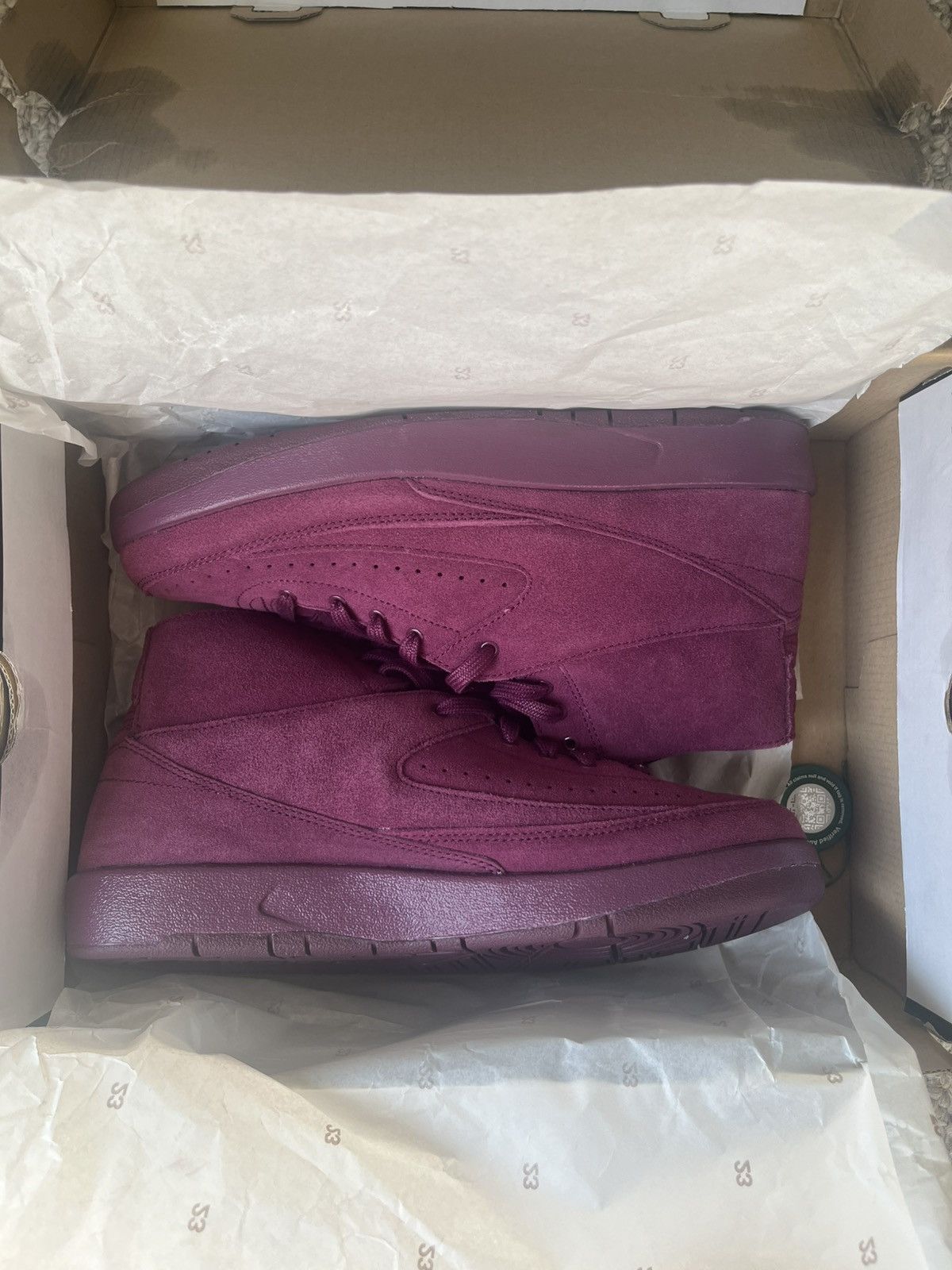 Jordan Brand Jordan 2 Retro Decon Bordeaux Size US 9 / EU 42 - 1 Thumbnail