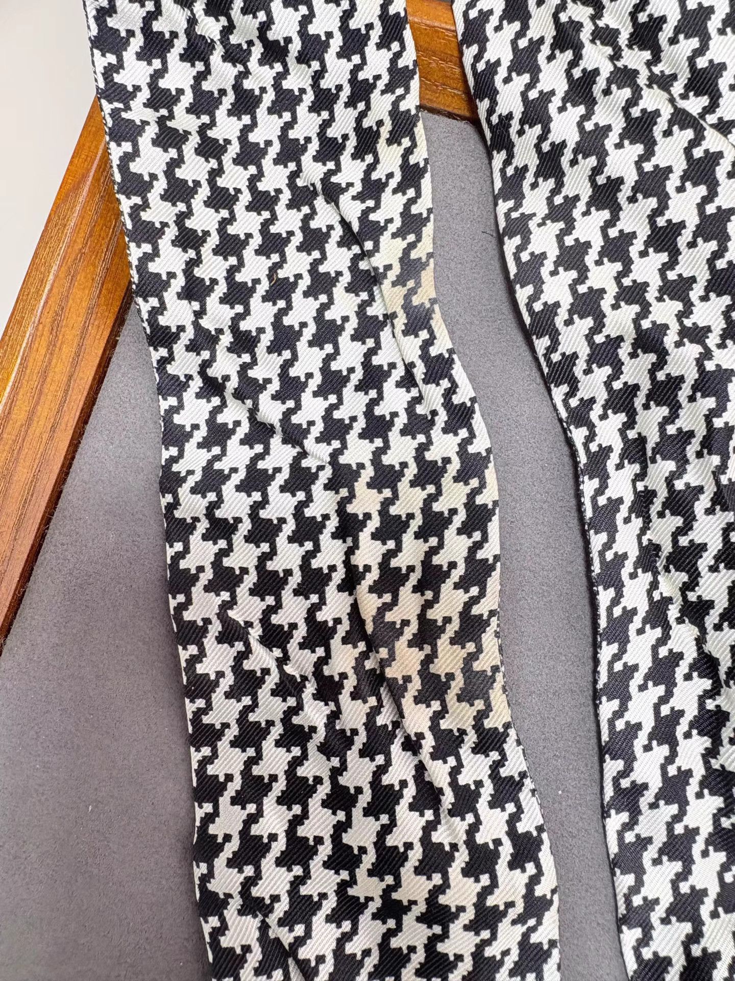 Dior DIOR Dior Houndstooth Scarf K1 Size ONE SIZE - 2 Thumbnail