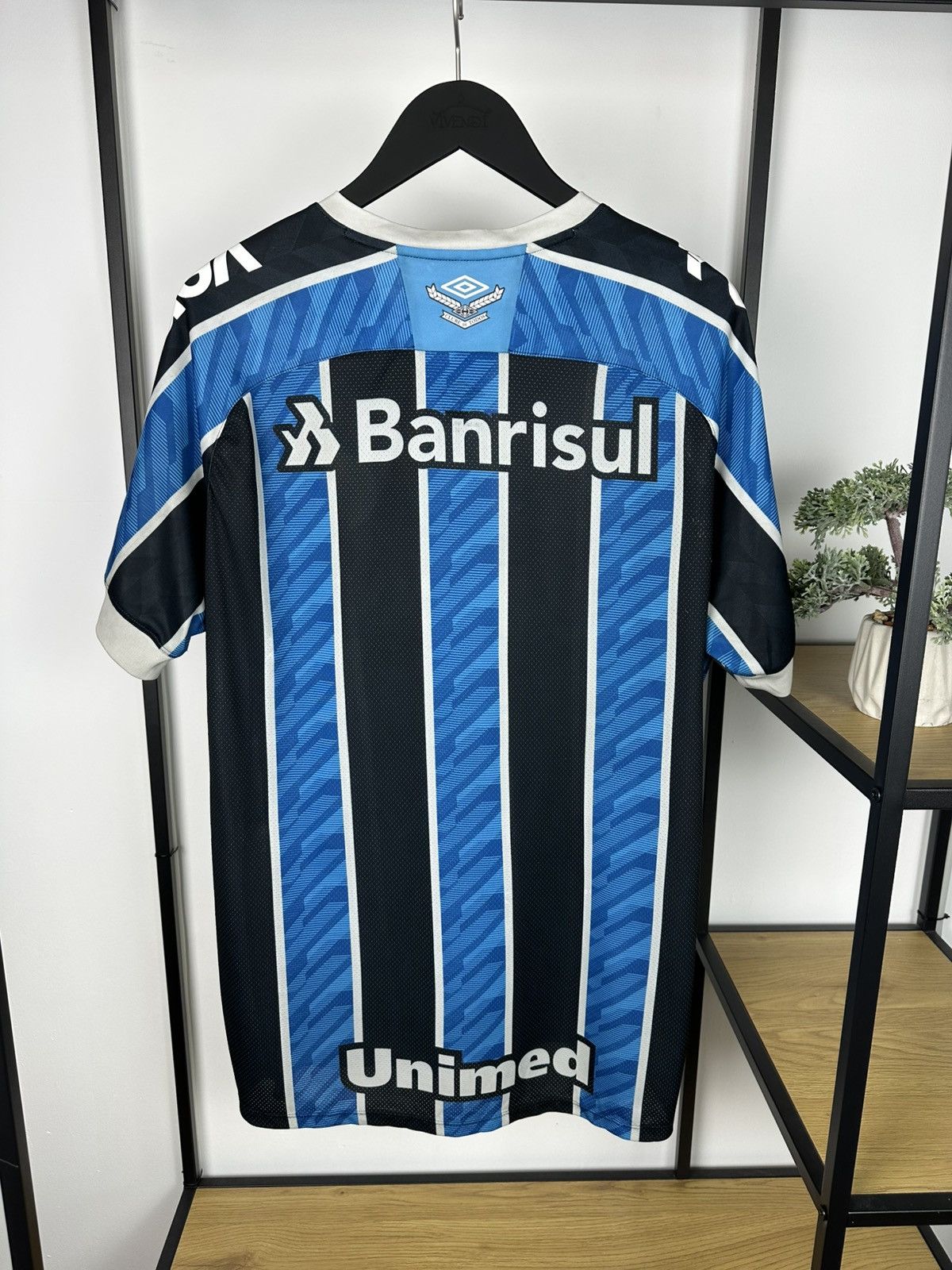 Umbro Gremio 2020-21 Umbro Home Football Jersey Shirt Soccer Men’s Size US XL / EU 56 / 4 - 21 Thumbnail