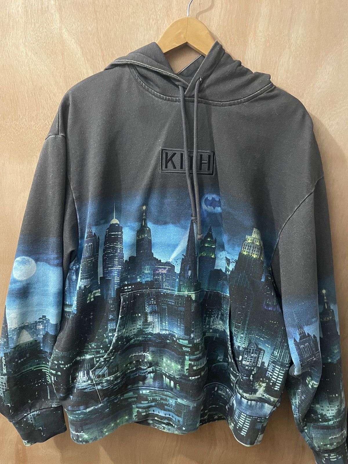 kith Batman Gotham city vintage hoodie size medium good
