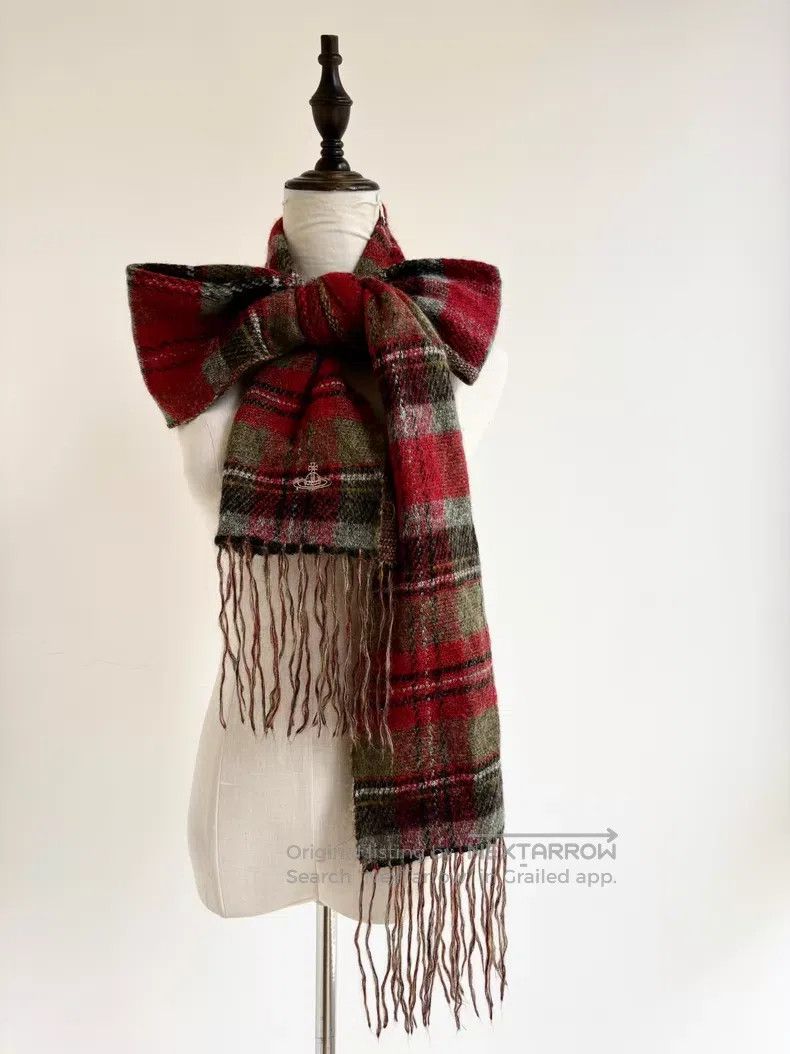 Vivienne Westwood Vivienne Westwood Red and green Christmas plaid Saturn sca Size ONE SIZE - 1 Thumbnail