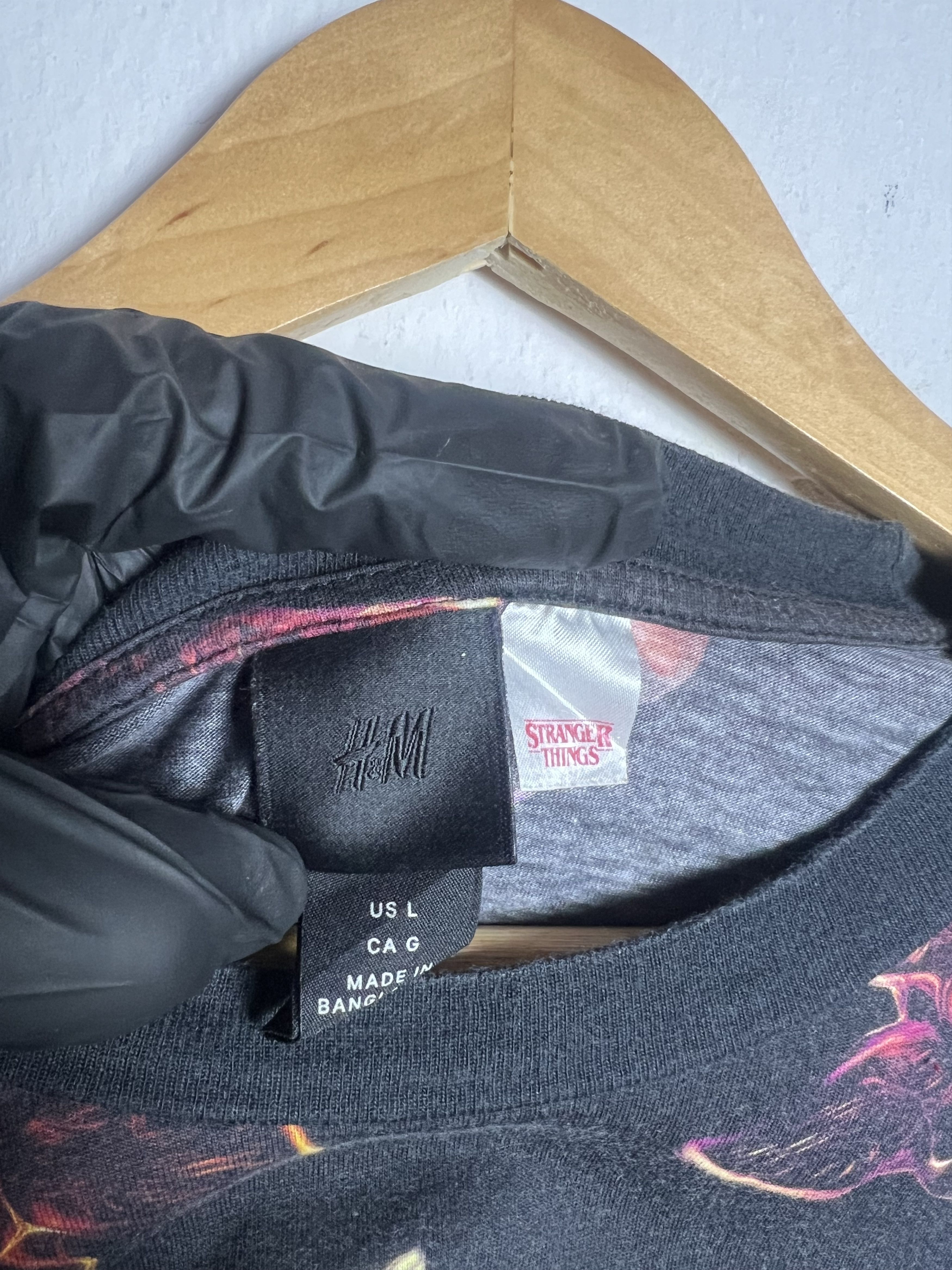 H&M H&M Stranger Things Tee Size US L / EU 52-54 / 3 - 10 Thumbnail