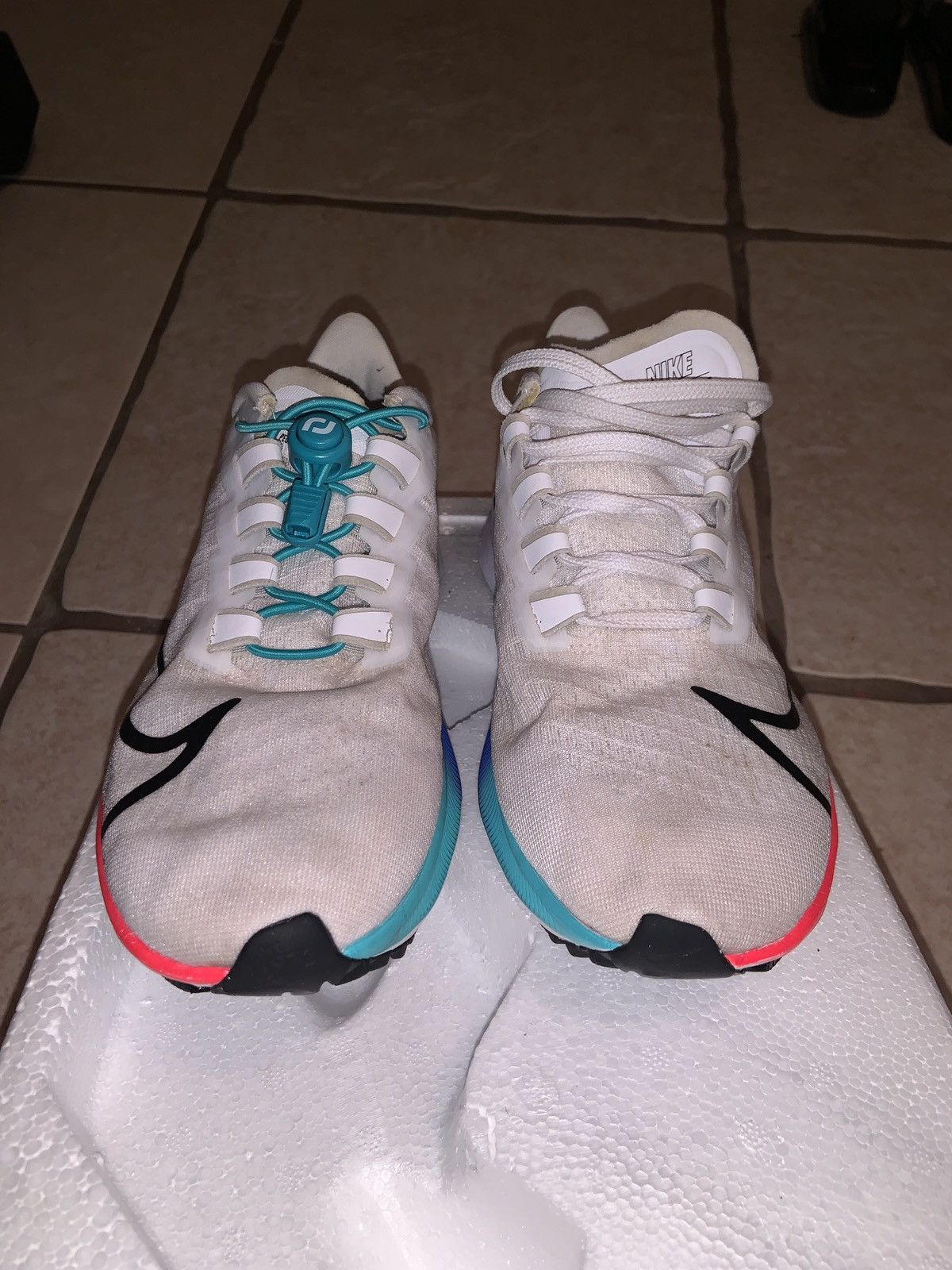 Nike Women’s Nike Air Zoom Pegasus 37 White Multi Color Size US 7.5 / IT 37.5 - 3 Thumbnail