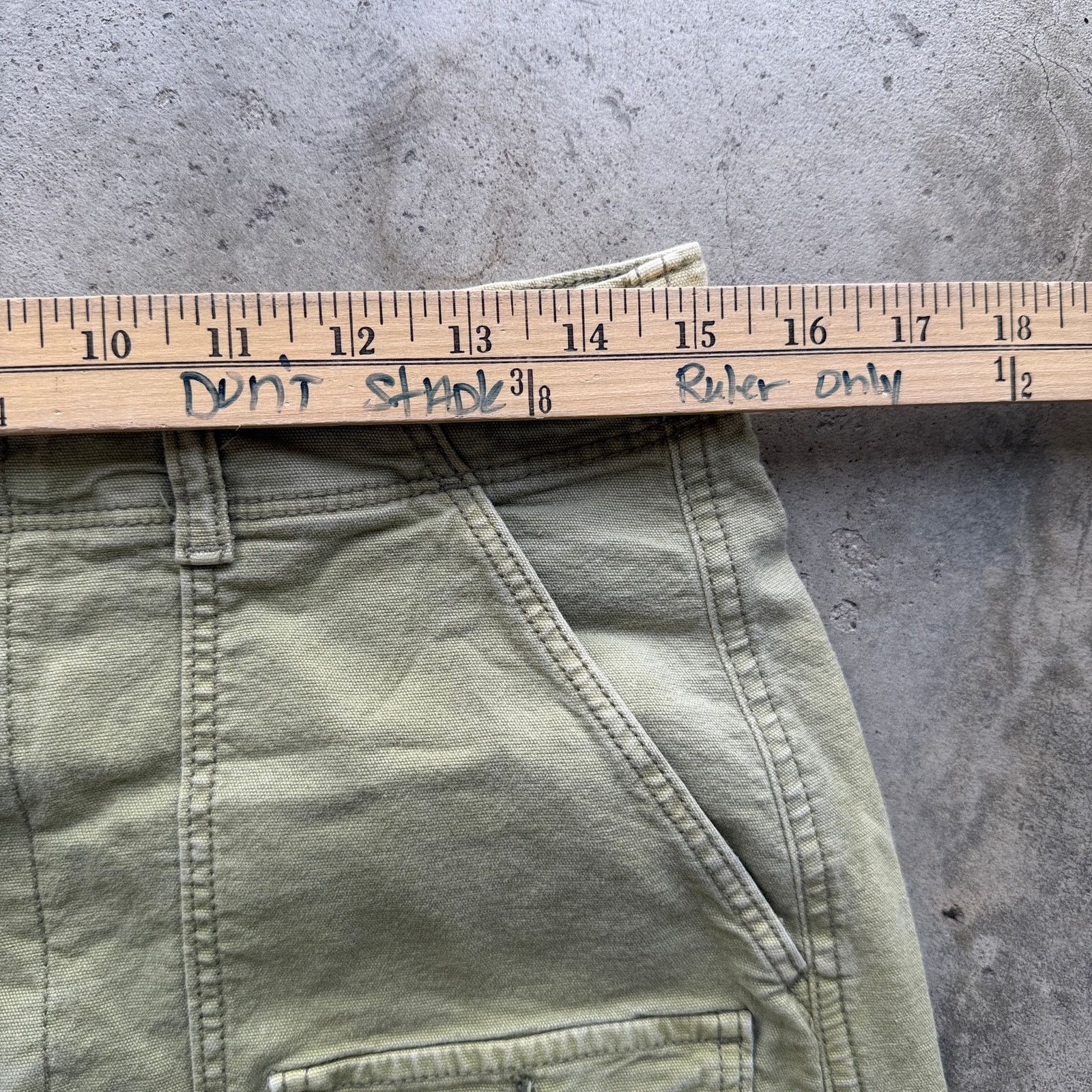 American Eagle Outfitters Vintage Y2K American Eagle Canvas Cargo Shorts Women’s 12 Size 34" / US 12 / IT 48 - 7 Thumbnail