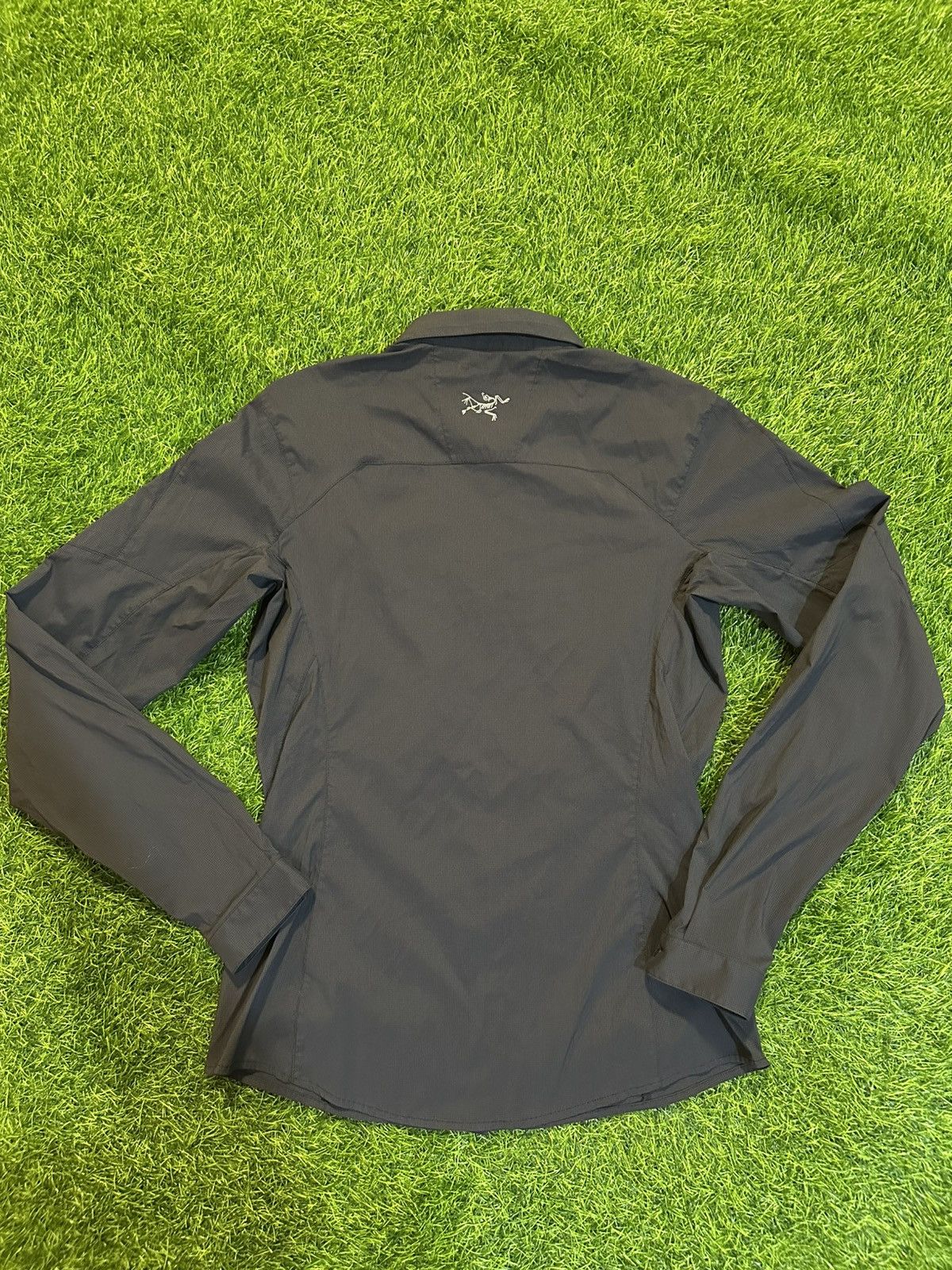 Arc'teryx Arcteryx Women’s Collared Long sleeve Size Medium Size M / US 6-8 / IT 42-44 - 2 Thumbnail