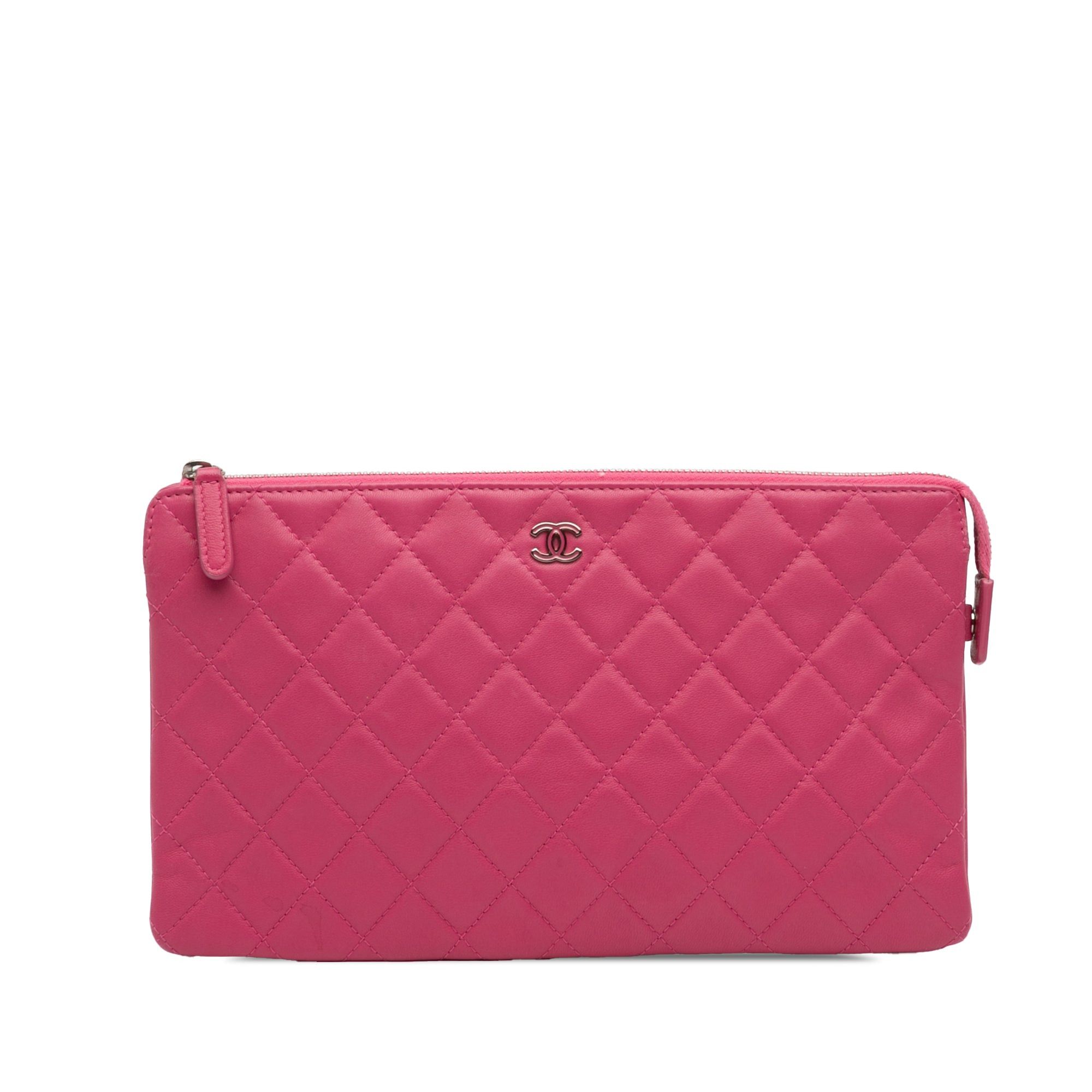 Chanel Quilted Caviar CC Enamel Double Zip Clutch Size ONE SIZE - 1 Thumbnail