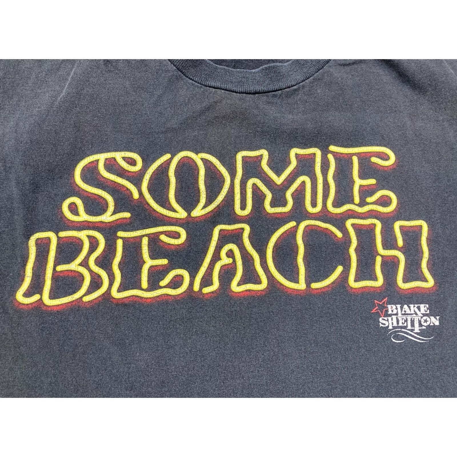 Delta Blake Shelton Some Beach Graphic T-shirt Women Small Black Short Sleeve Music Shirt Size S / US 4 / IT 40 - 2 Thumbnail