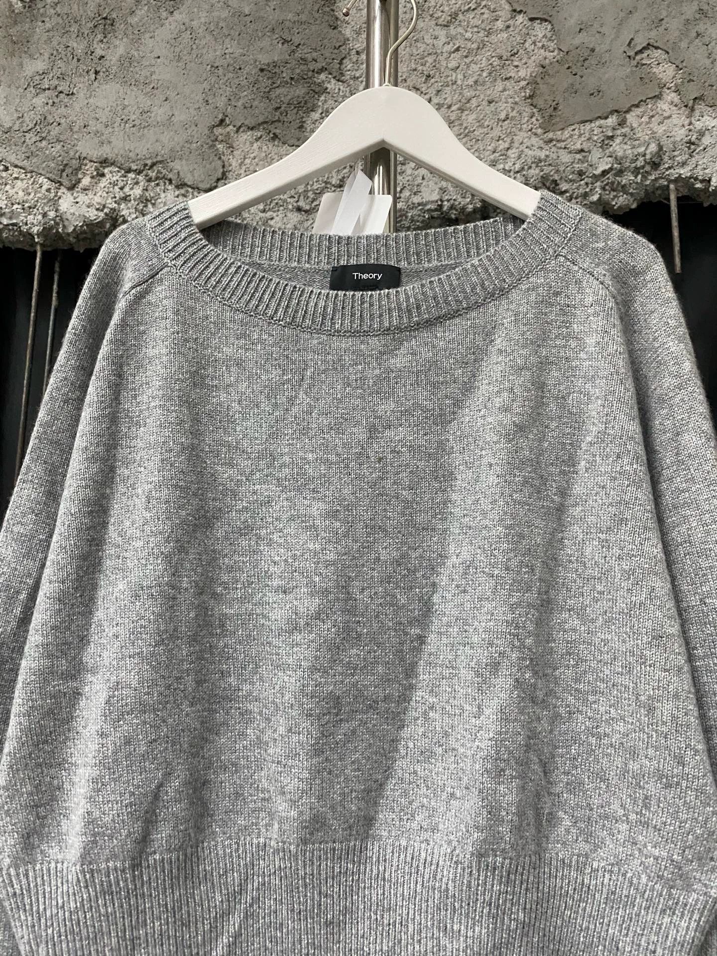 Theory Theory Cashmere Sweater Size S 99 New Size S / US 4 / IT 40 - 3 Thumbnail