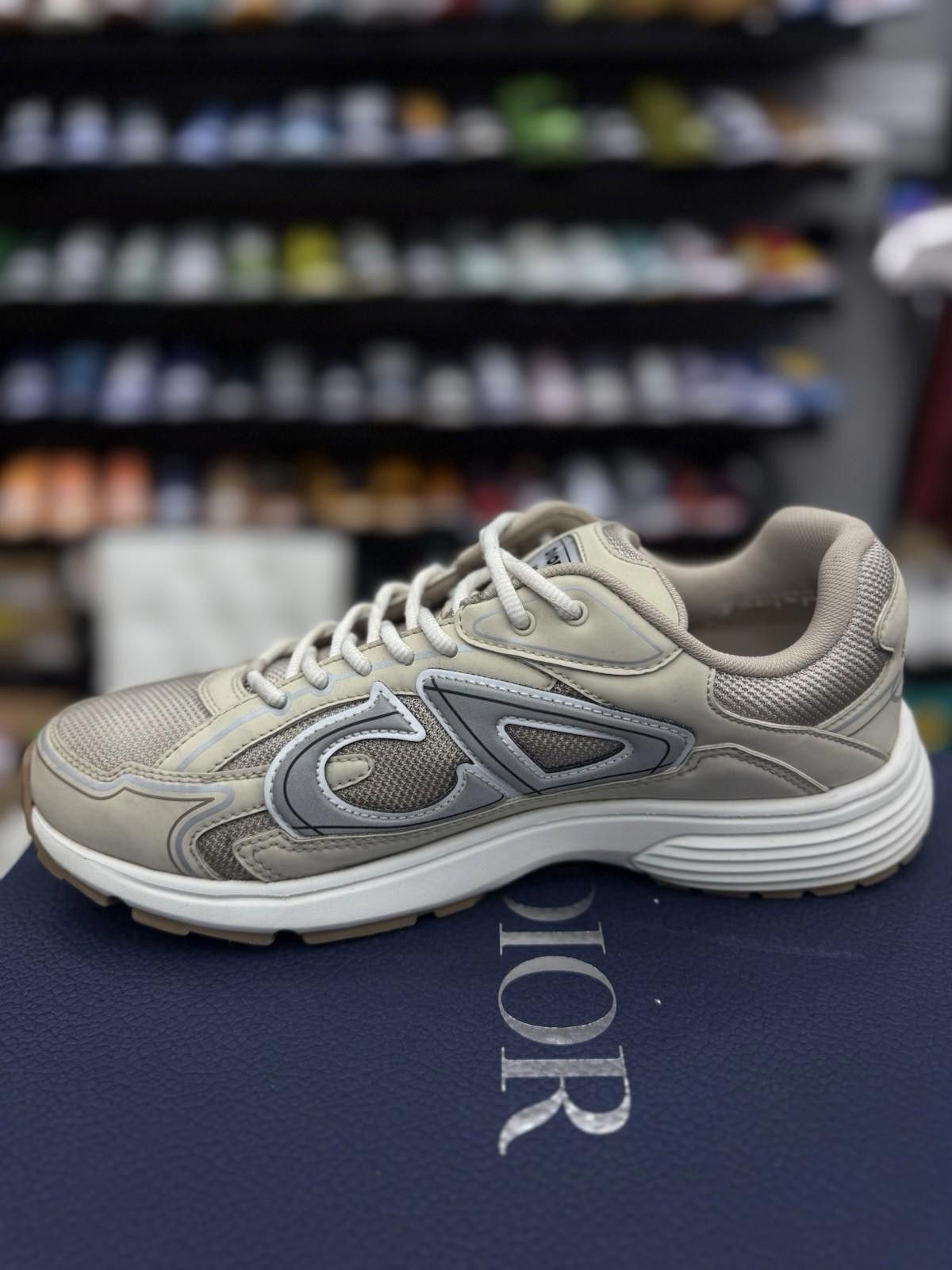 Dior Size 44EU / 11US - Dior B30 Tan Sneakers Retail $1200 Size US 11 / EU 44 - 8 Thumbnail
