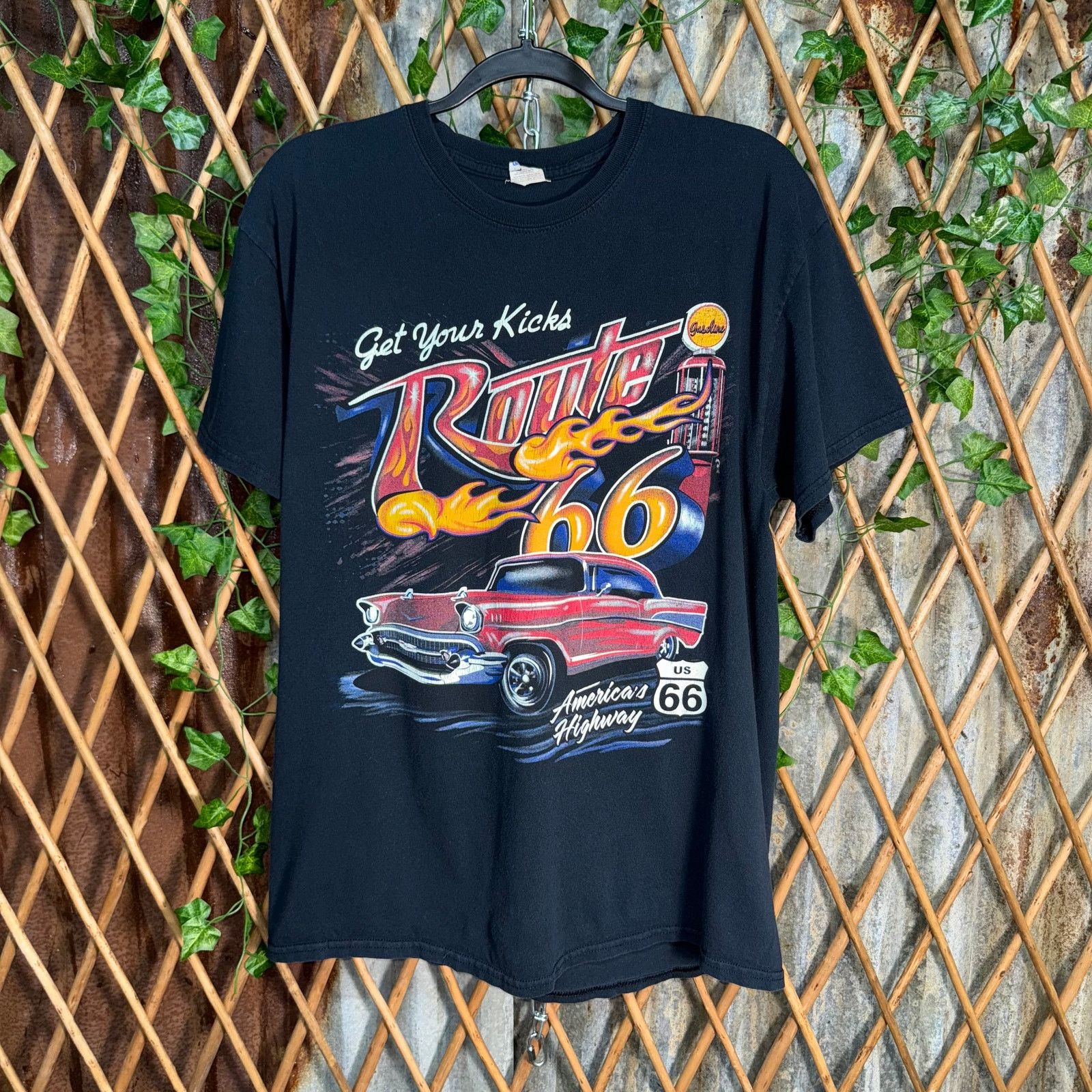 Gildan Vintage Y2K route 66 airbrush 00s classic car hot rod tshirt Size US L / EU 52-54 / 3 - 1 Thumbnail