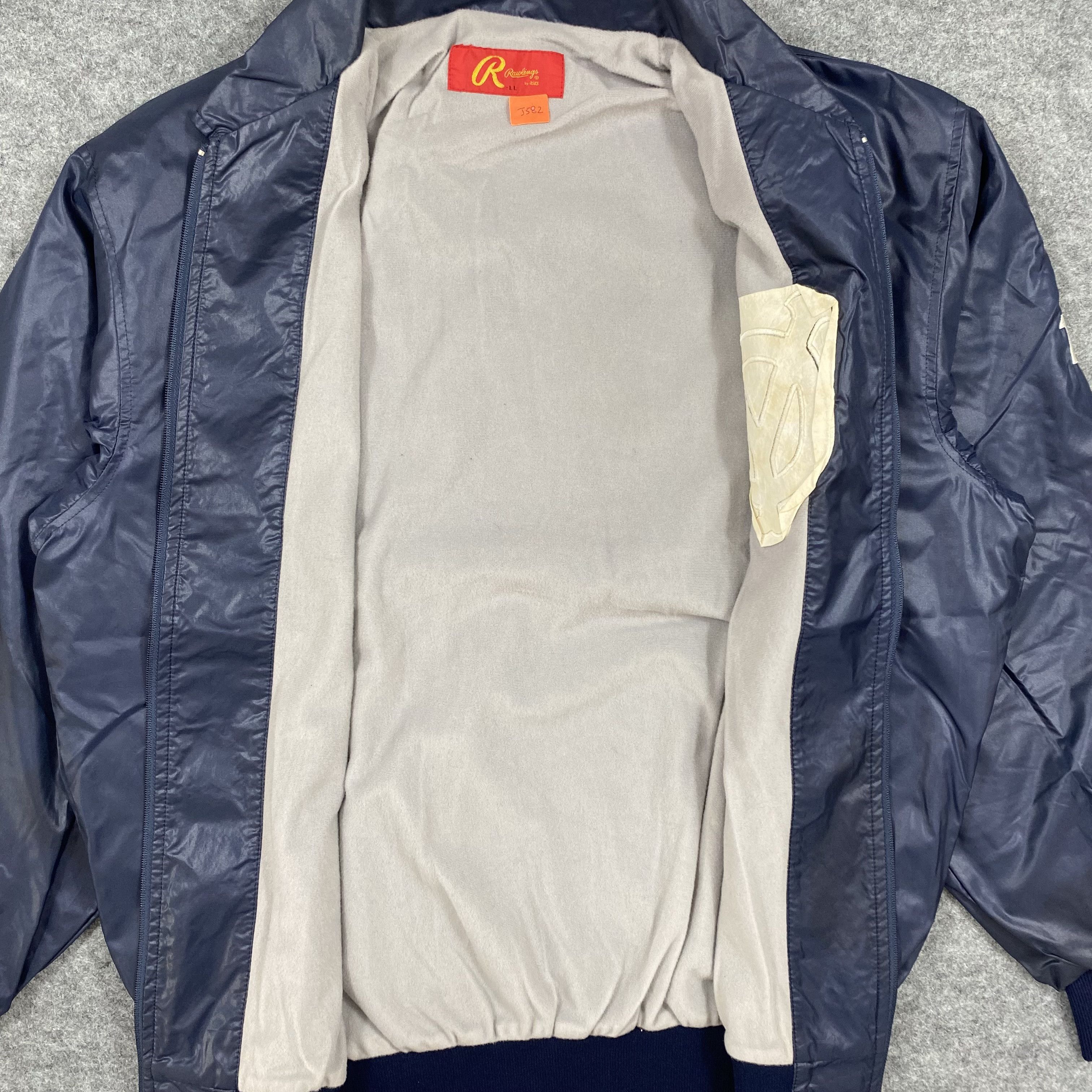 NFL VINTAGE RAWLINGS NFL BOMBER JACKET-J582 Size US L / EU 52-54 / 3 - 3 Thumbnail