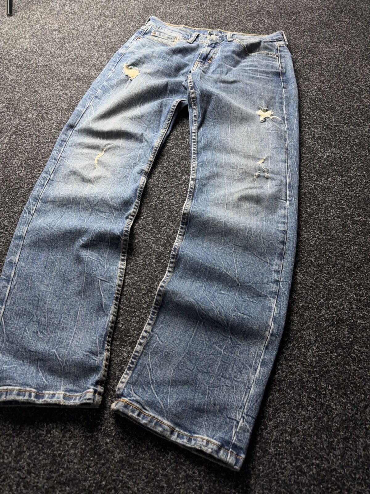 Levi's Retro Levi’s 501 Original Fit Distressed Light Wash Jeans Size US 31 - 3 Thumbnail