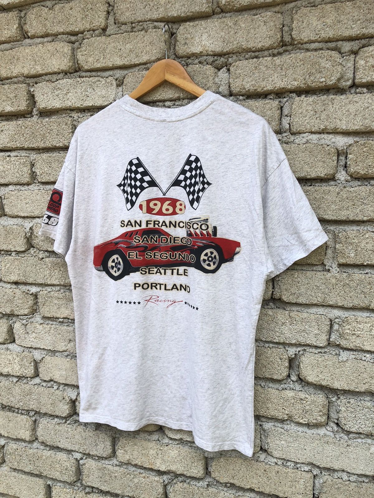 Vintage Divided X Hotwhells 1968 Loop Ahead Racing Tour Tee Size US L / EU 52-54 / 3 - 3 Thumbnail