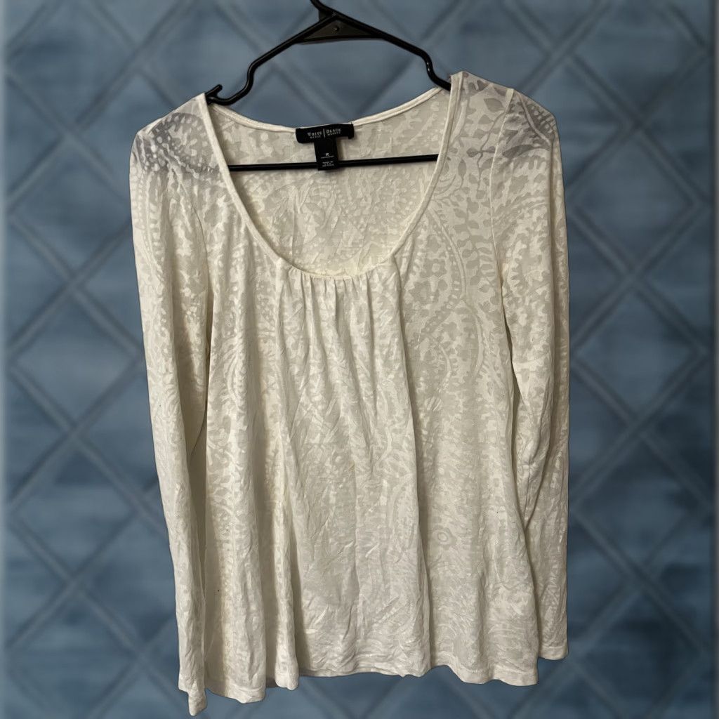 White House Black Market White House Black Market Women’s Blouse White Medium Long Sleeve Semi Sheer Size M / US 6-8 / IT 42-44 - 1 Thumbnail