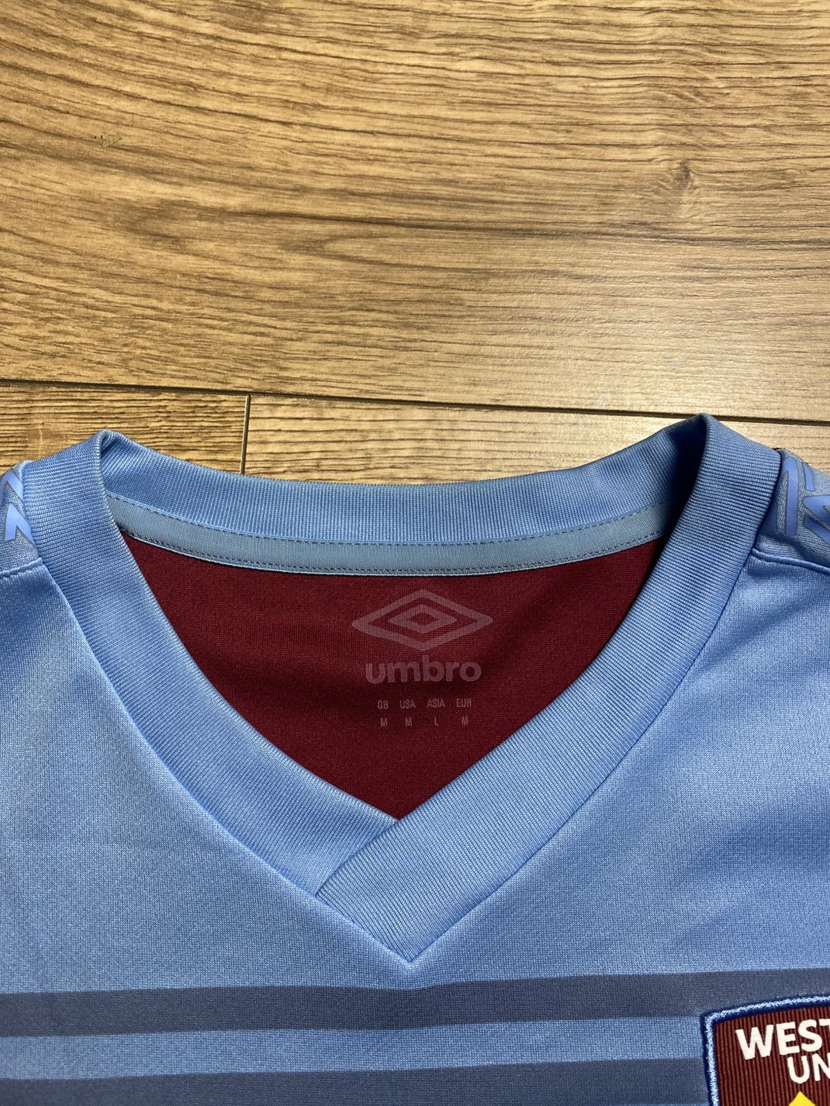 Umbro West Ham United 2019-2020 Home Football Shirt Umbro Size M Size US M / EU 48-50 / 2 - 6 Thumbnail