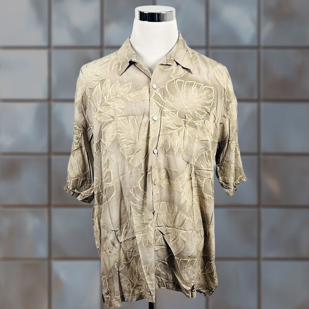 Tori Richard Tori Richard 2XL Hawaiian Aloha Shirt Beige Floral 100% Viscose USA Made Size US XXL / EU 58 / 5 - 1 Thumbnail