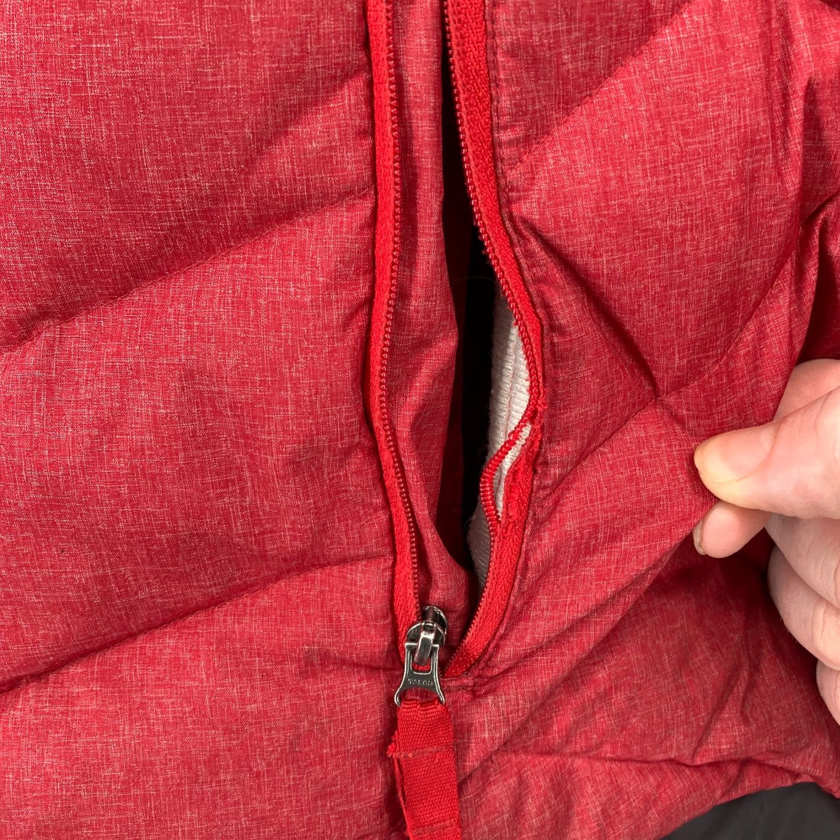Eddie Bauer Eddie Bauer Premium Goose Down Puffer Jacket Women's Large Red Hooded Quilted Regular Down Jacket Size L / US 10 / IT 46 - 3 Thumbnail