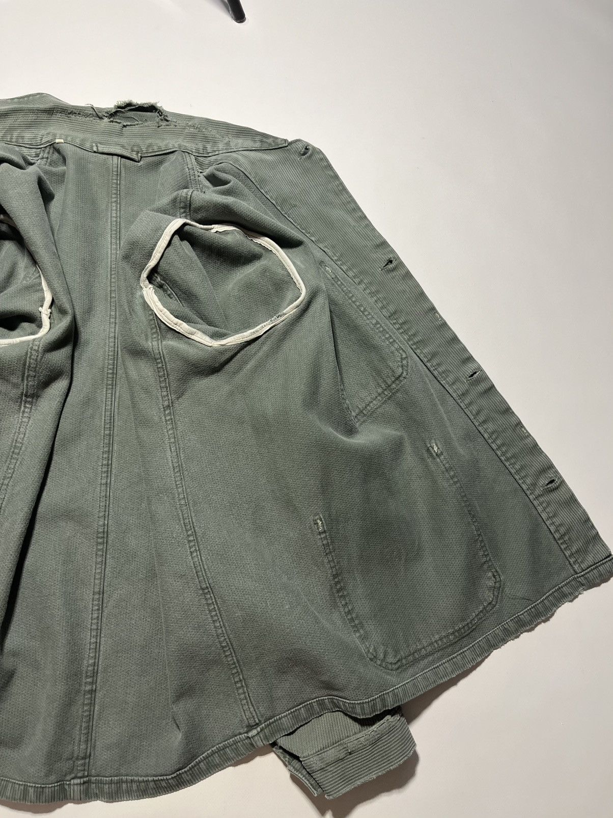 Vintage Vintage 80’s French Workwear Chore Jacket Distressed Grunge Size US L / EU 52-54 / 3 - 19 Thumbnail