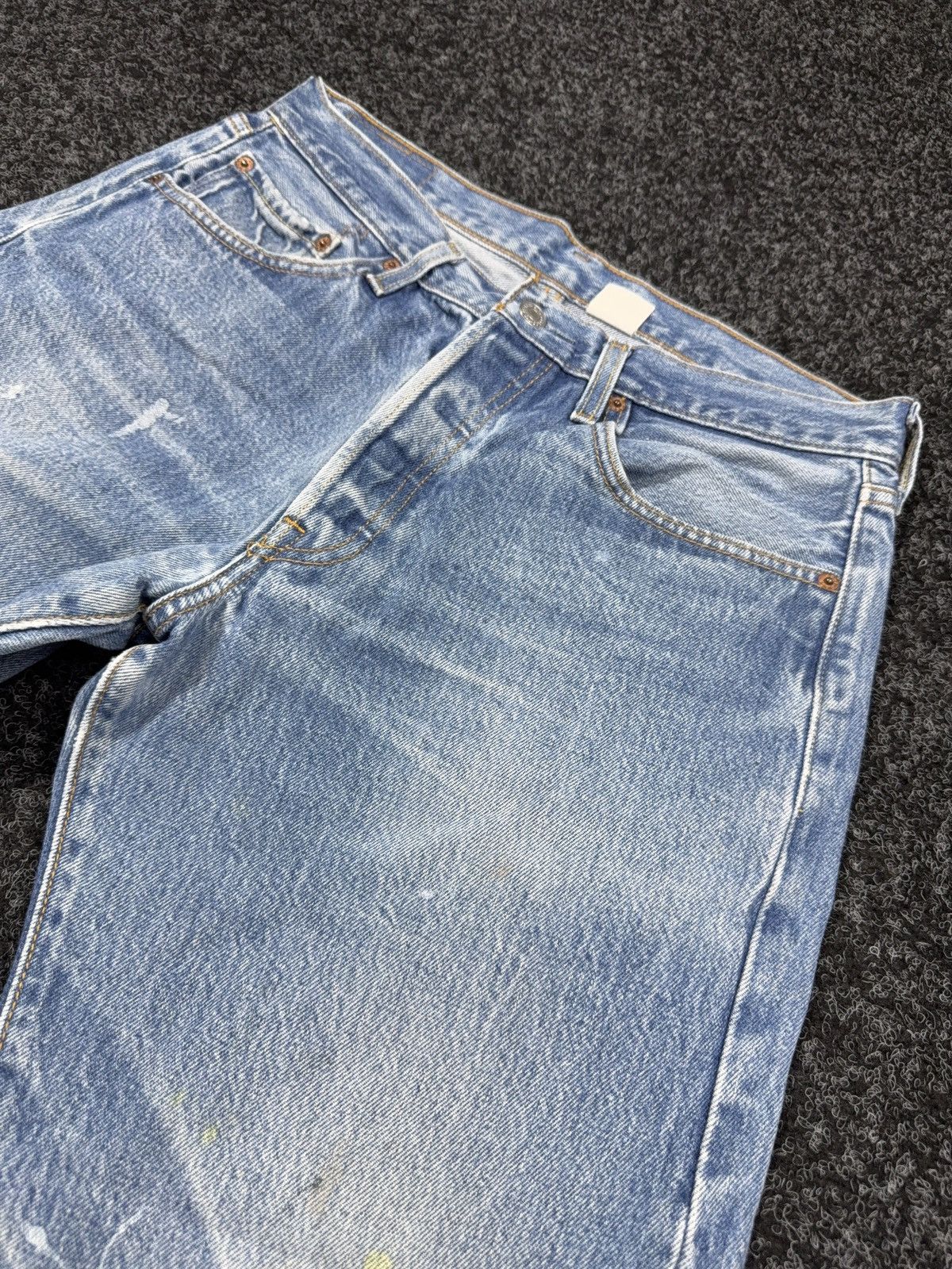 Levi's Vintage Clothing Vintage 90s Levi’s 501XX Distressed Western USA Faded Jeans Size US 32 / EU 48 - 9 Thumbnail