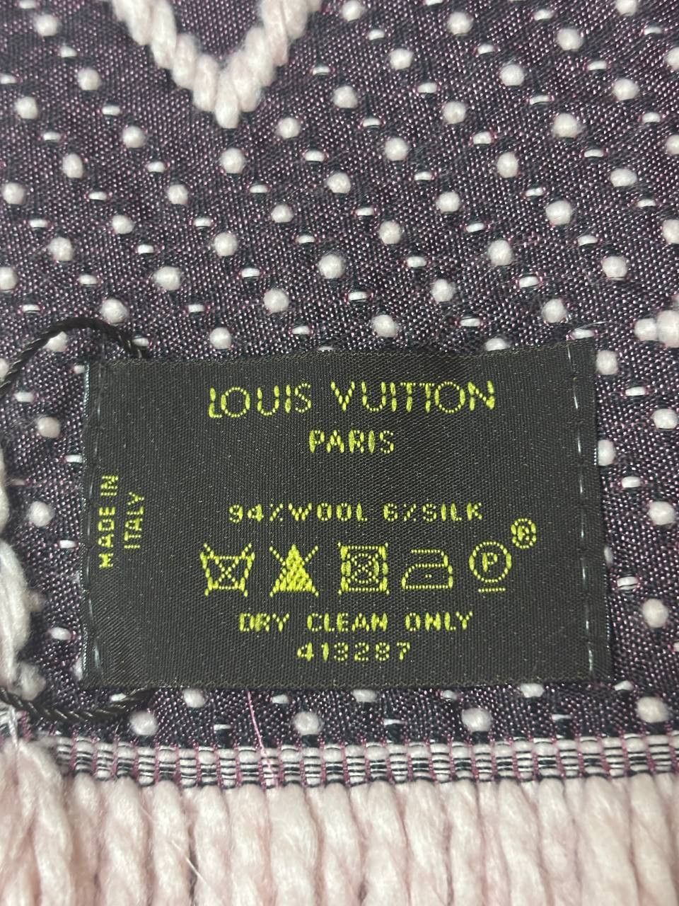 Louis Vuitton Louis Vuitton Monogram Reversible Scarf (Pink & Dark Purple) Size ONE SIZE - 9 Thumbnail