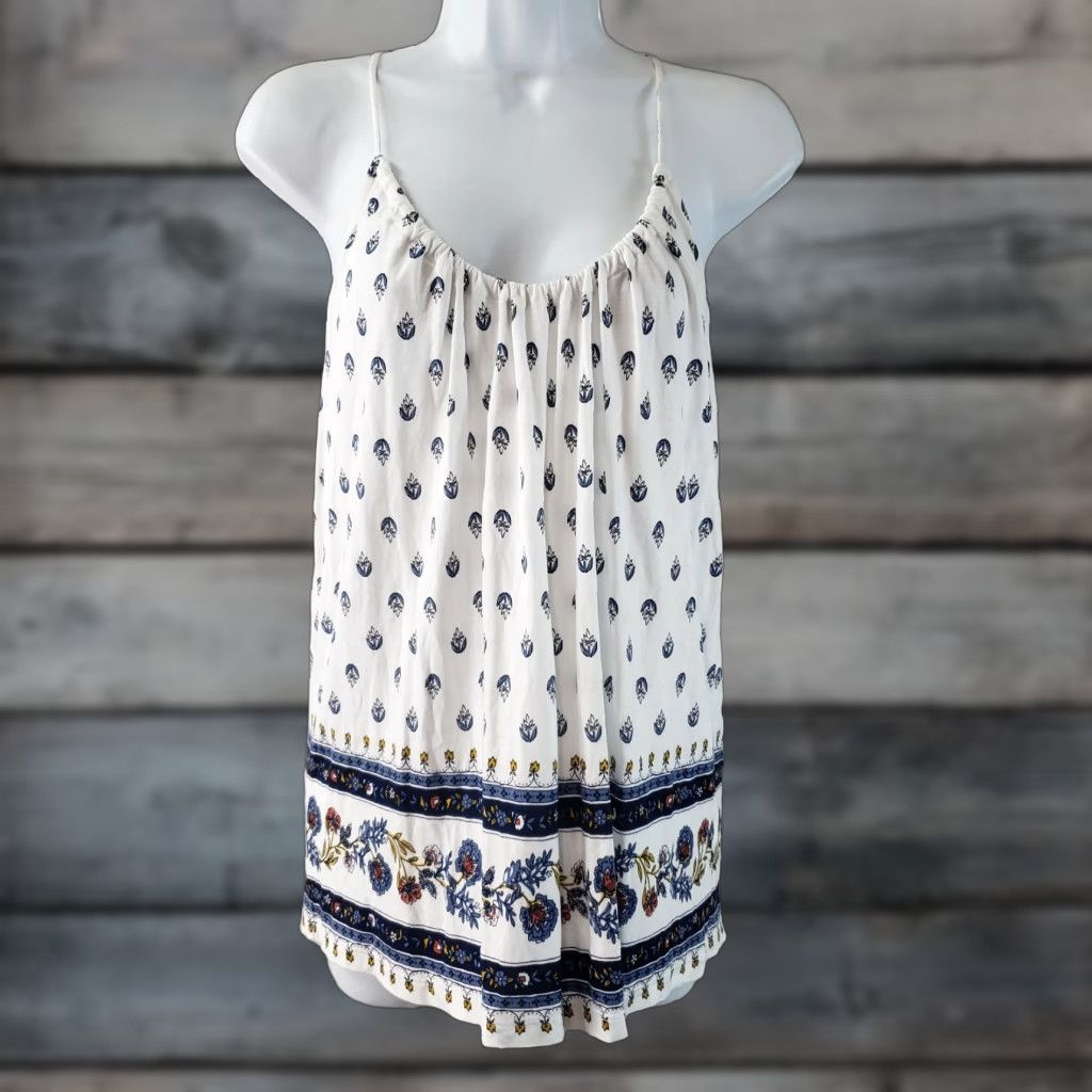 Old Navy Old Navy Womens Tank Top Sz Small Blue White Floral Rayon Size S / US 4 / IT 40 - 1 Thumbnail
