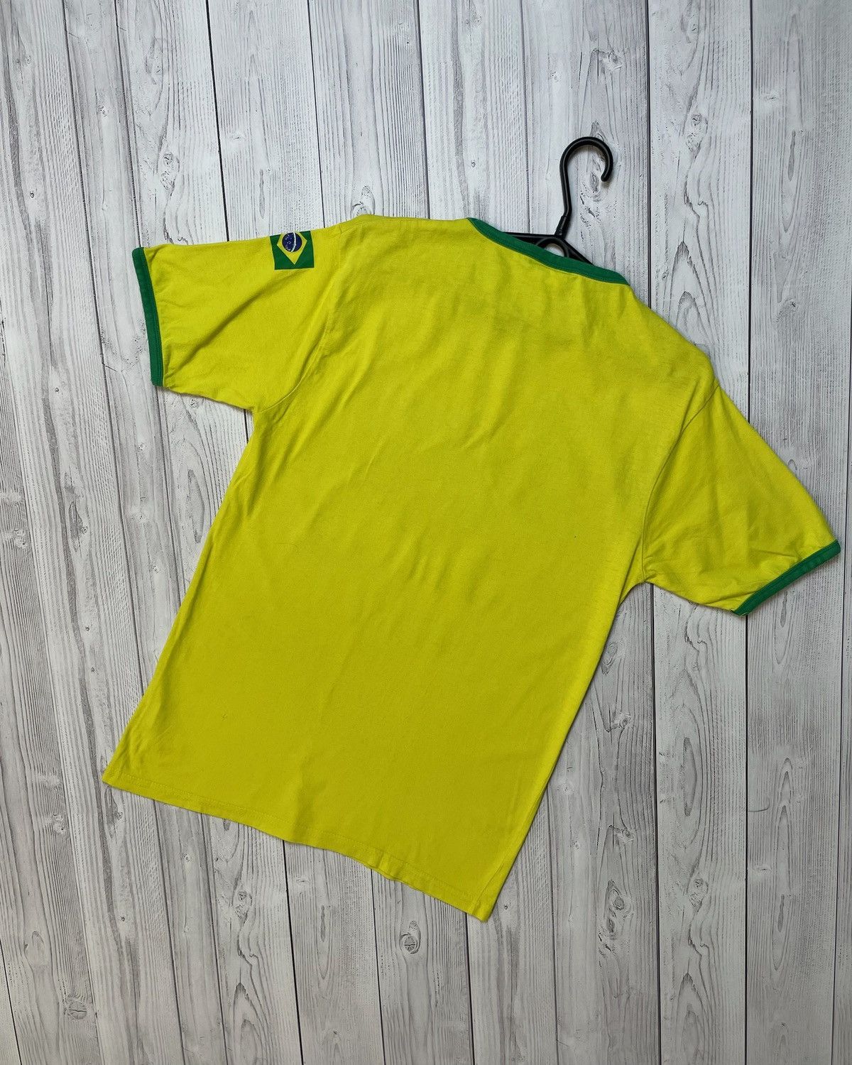 Other × Vintage Vintage Brasil big logo soccer tee yellow Brazil size M Size US M / EU 48-50 / 2 - 5 Thumbnail