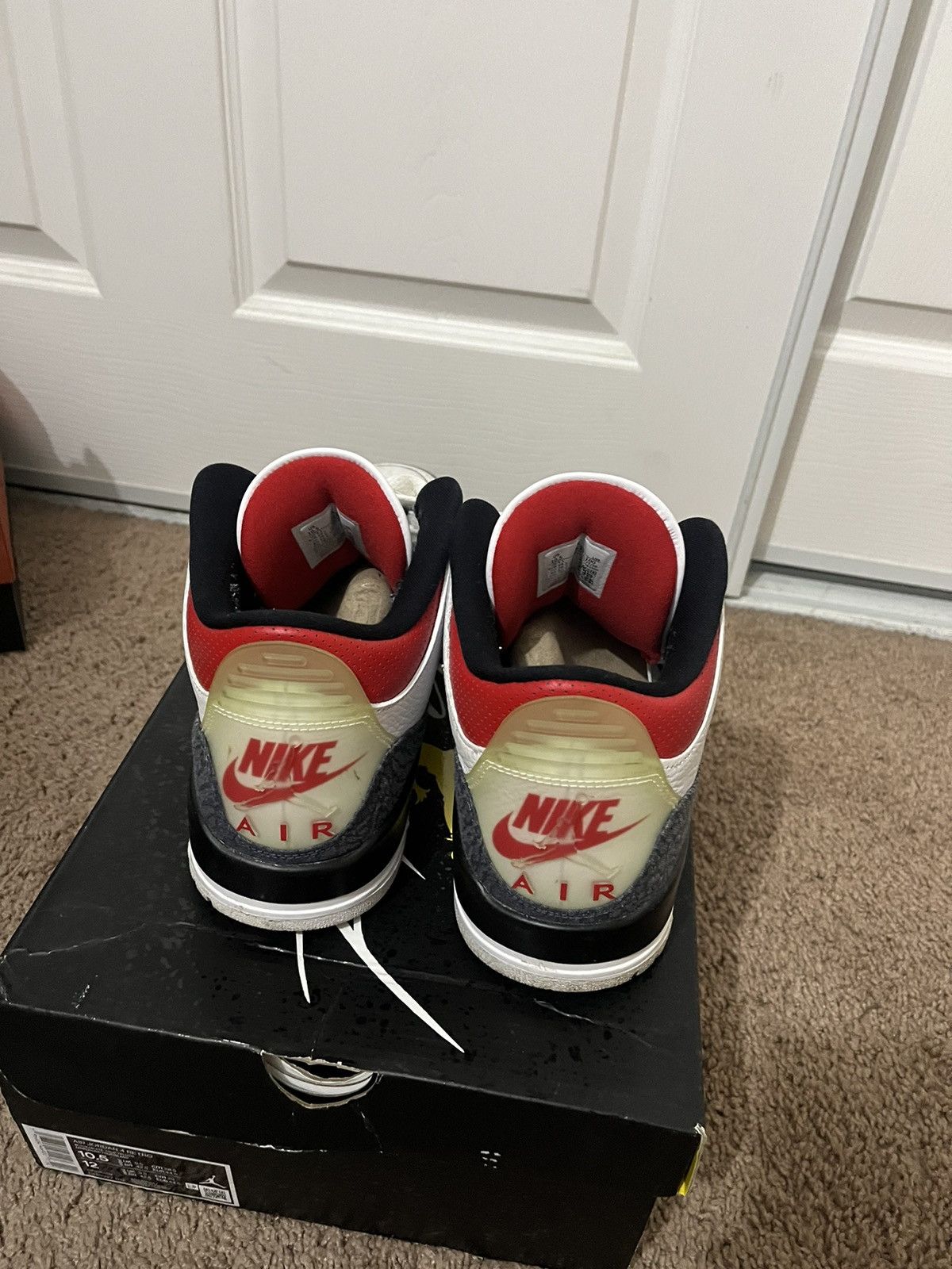 Jordan Brand × Nike Jordan 3 Denim SE Fire Red Size US 10.5 / EU 43-44 - 4 Thumbnail