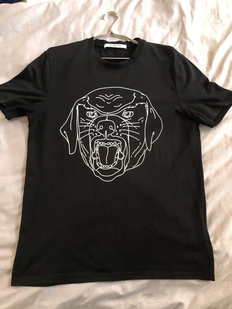 Givenchy Givenchy T-shirt, 9/10 Condition Size US L / EU 52-54 / 3 - 1 Thumbnail