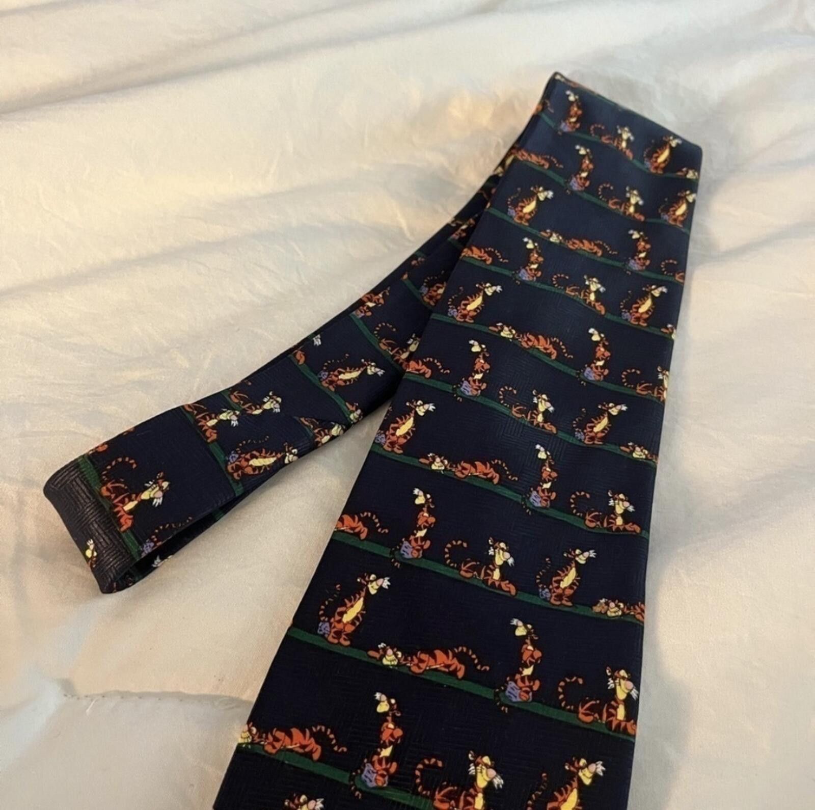 Disney Disney “ Pooh” tie Size ONE SIZE - 1 Thumbnail