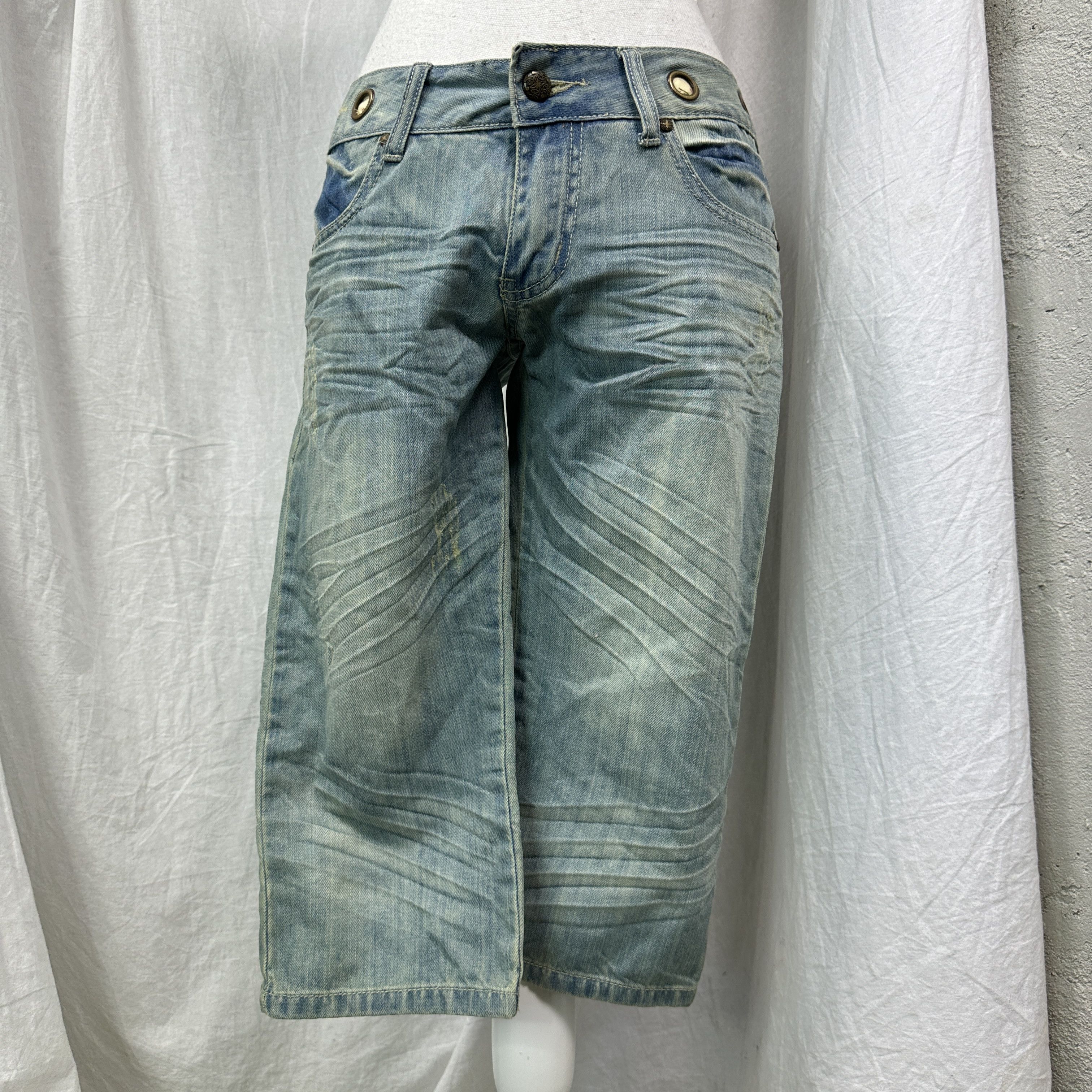 Vintage Vintage Capri Vintage Washed Eyelets Jeans Pants 00s Size 25" / US 0 / IT 36 - 1 Thumbnail