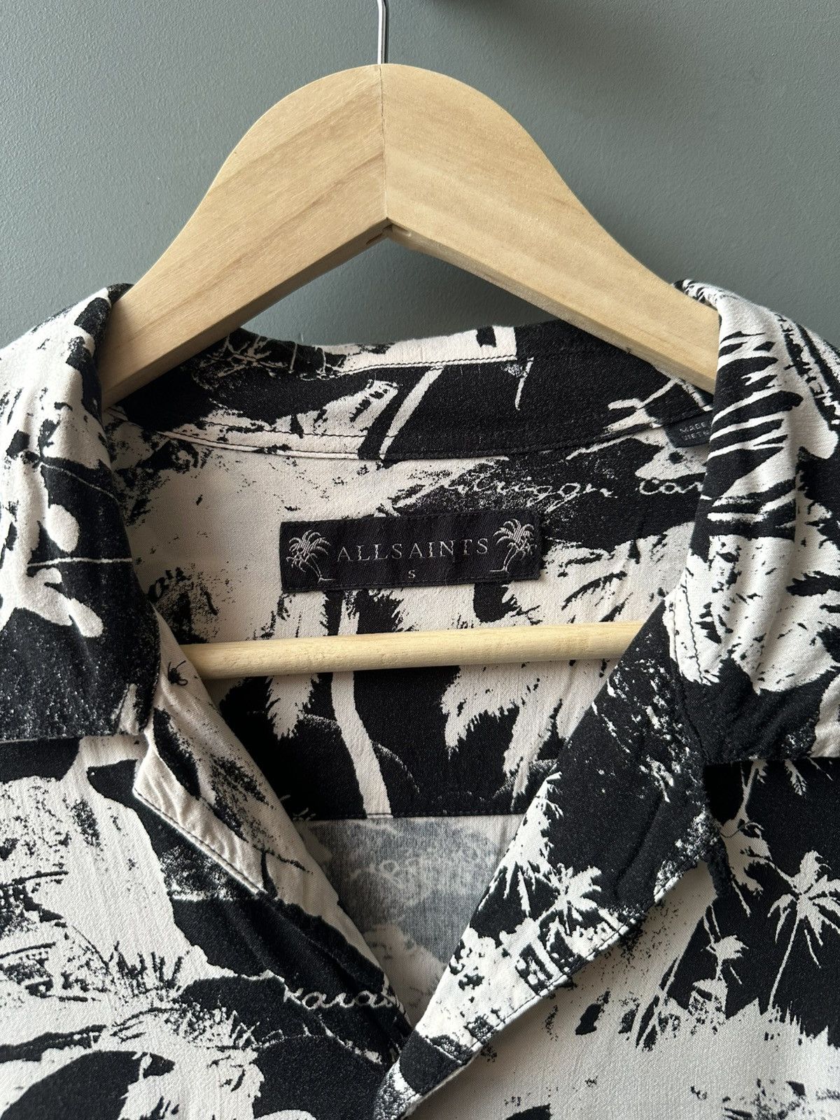 Allsaints Allsaints Hawaiian AWA LS Viscose Shirt Size S Size US S / EU 44-46 / 1 - 3 Thumbnail