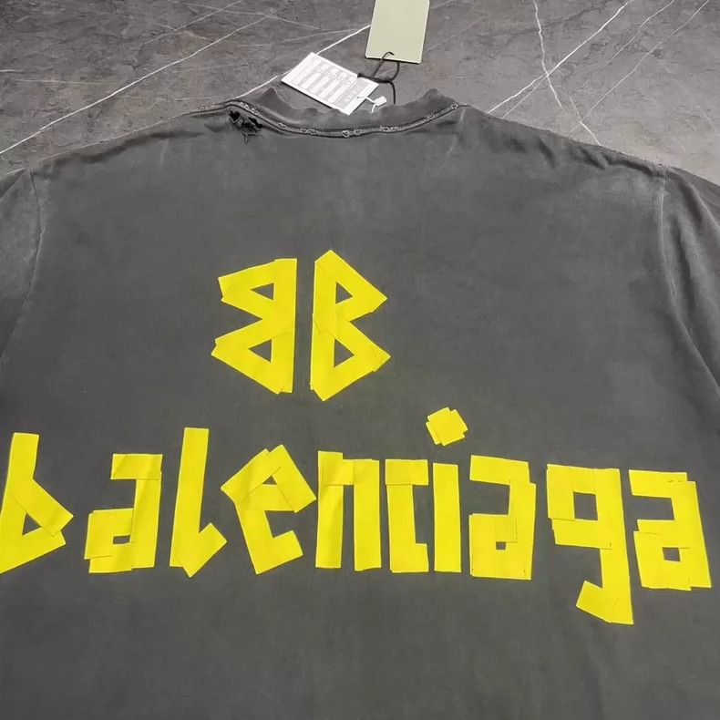 Balenciaga Balenciaga Adhesive tape LOGO short sleeve Size US XL / EU 56 / 4 - 7 Thumbnail