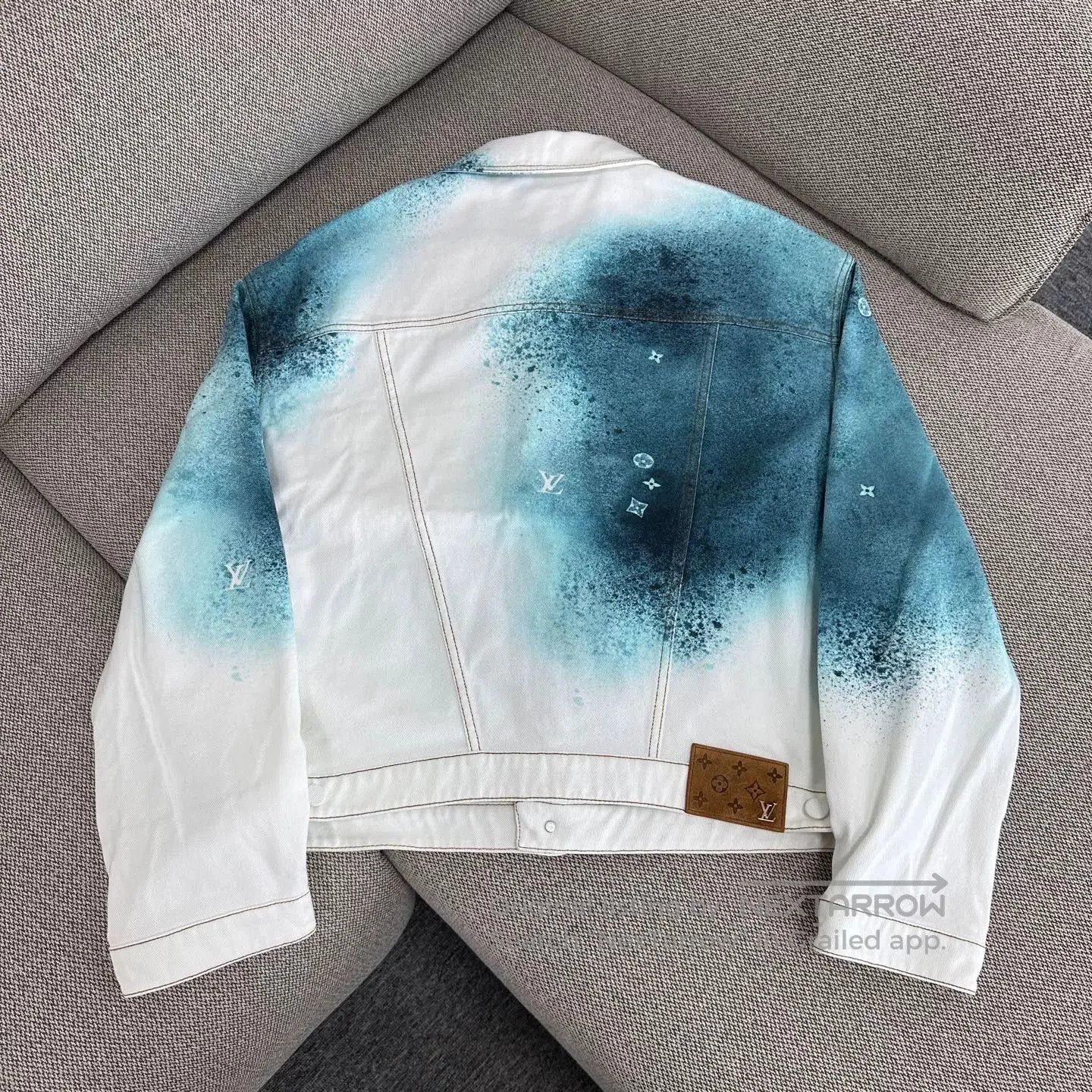 Louis Vuitton Louis Vuitton SS23 Spray Paint Denim Jacket. Size US L / EU 52-54 / 3 - 2 Thumbnail