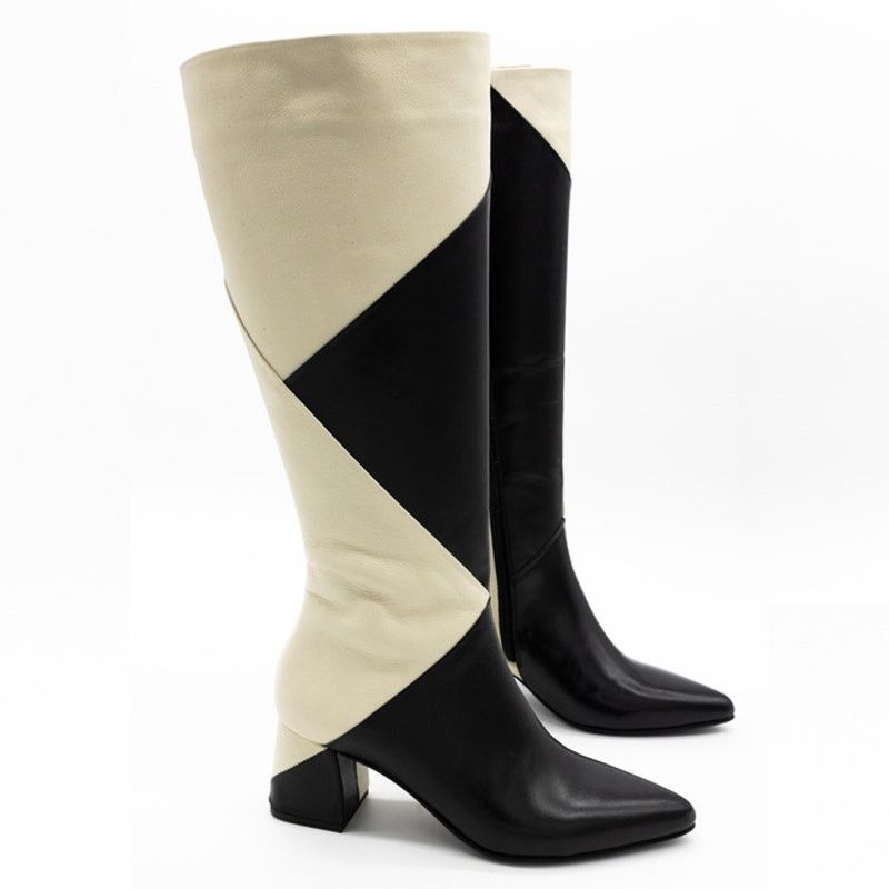 Stivali Size 38 (US 7/7.5) Bari Ivory Black Leather Boots