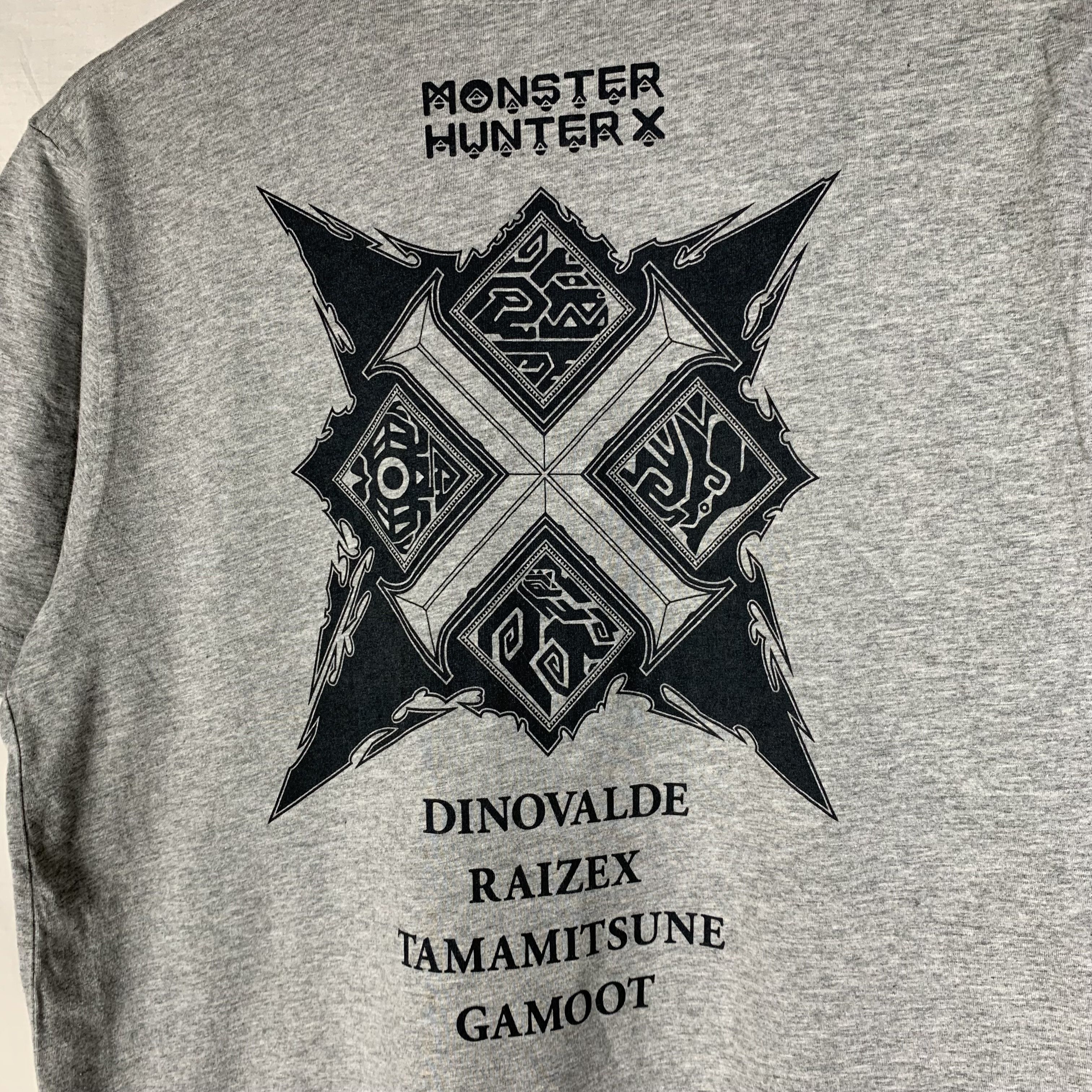 Uniqlo Monster Hunter Uniqlo Tshirt Size US M / EU 48-50 / 2 - 2 Thumbnail